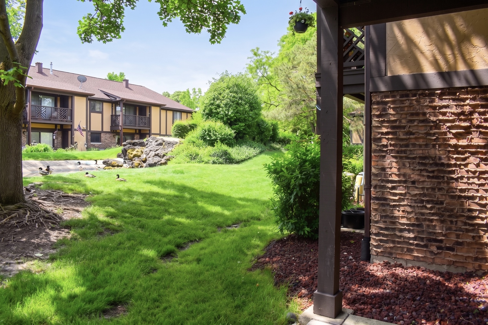 890 Sheldon Court #D, Wheaton, IL 60189