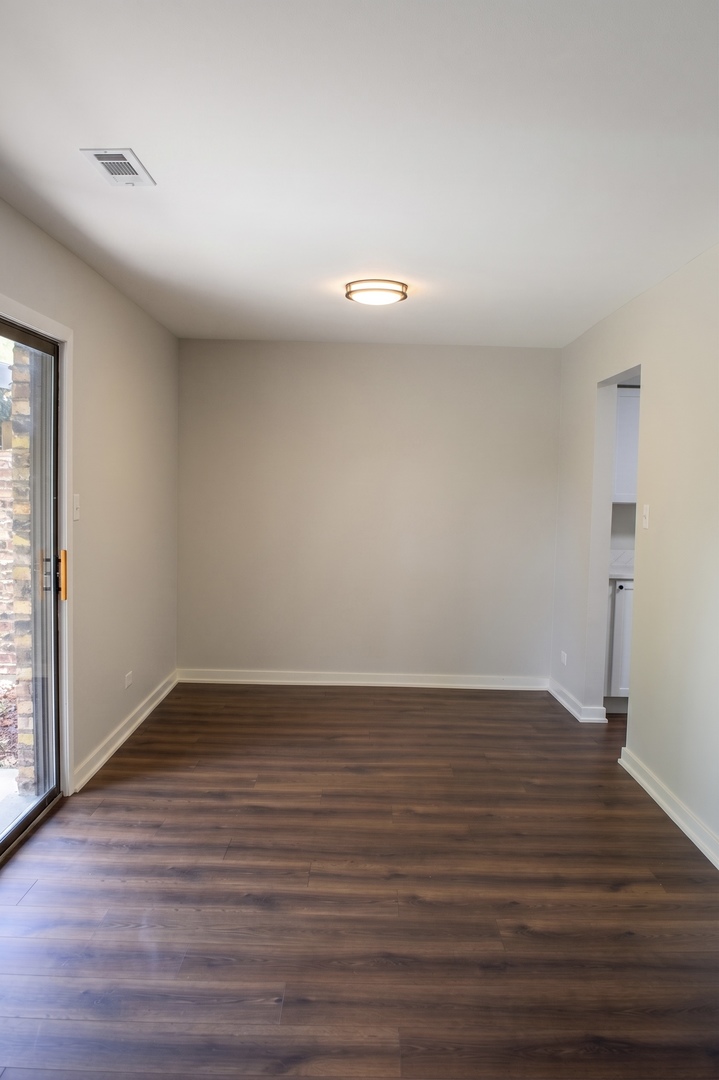 890 Sheldon Court #D, Wheaton, IL 60189