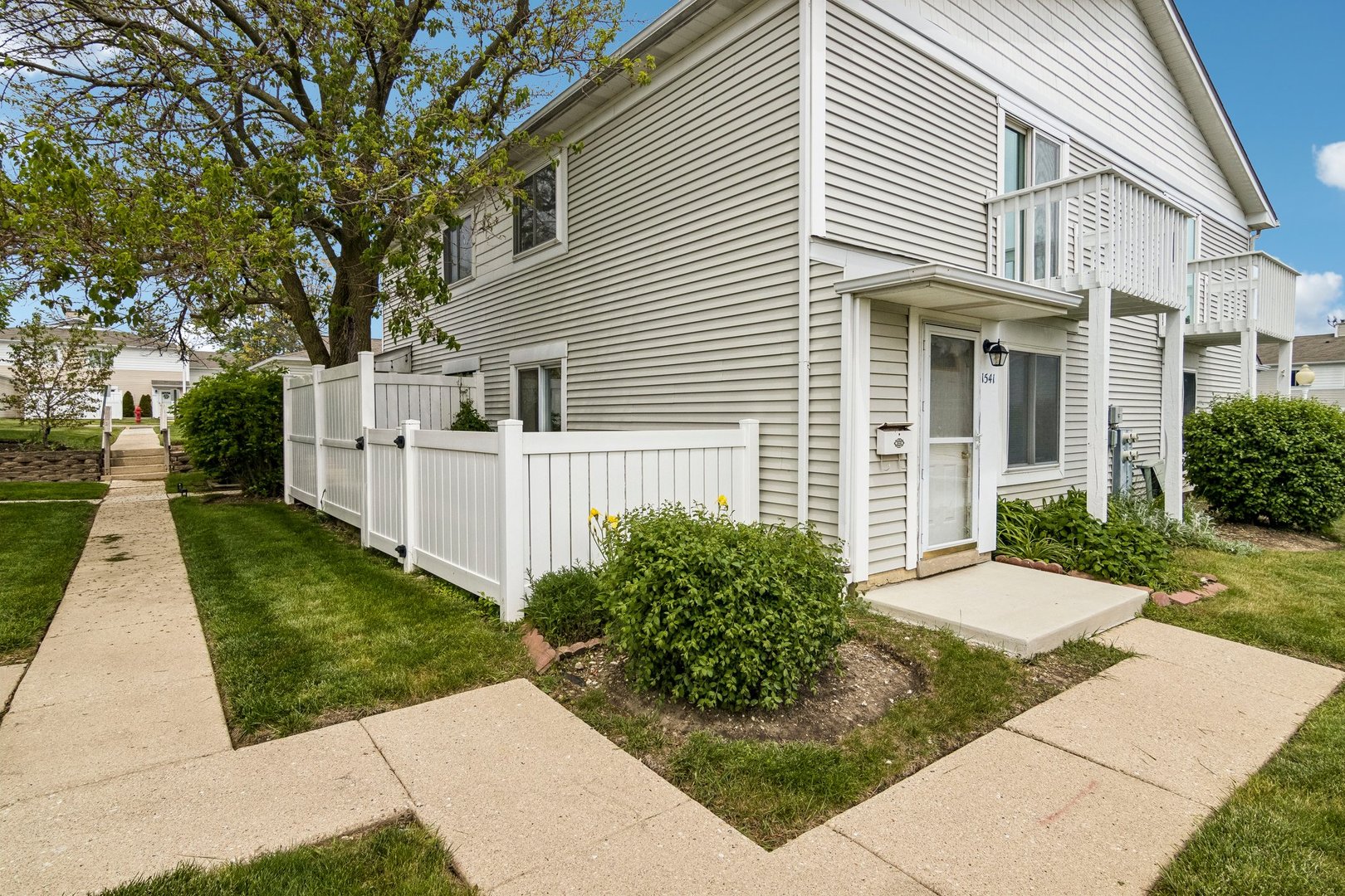 1541 Cornell Circle #0, Hoffman Estates, IL 60169