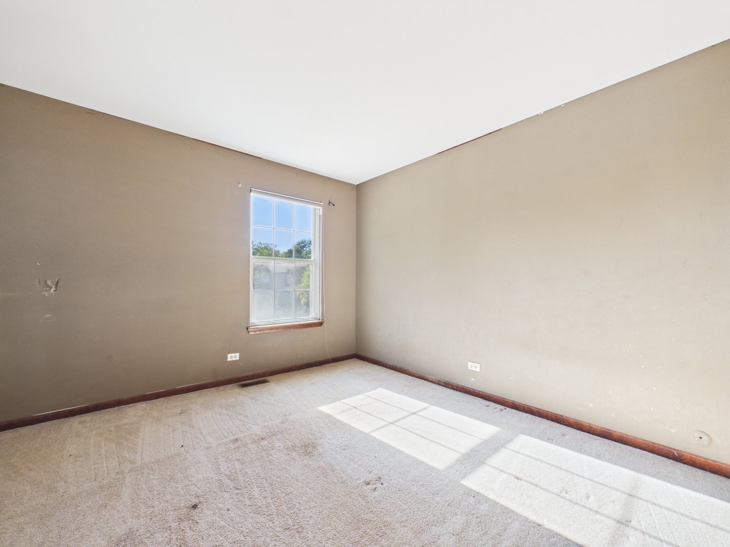 284 Lorraine Circle, Bloomingdale, IL 60108