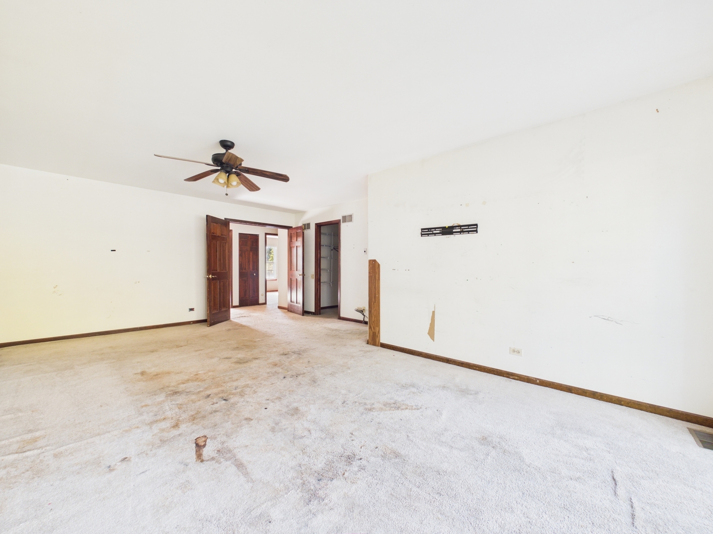 284 Lorraine Circle, Bloomingdale, IL 60108