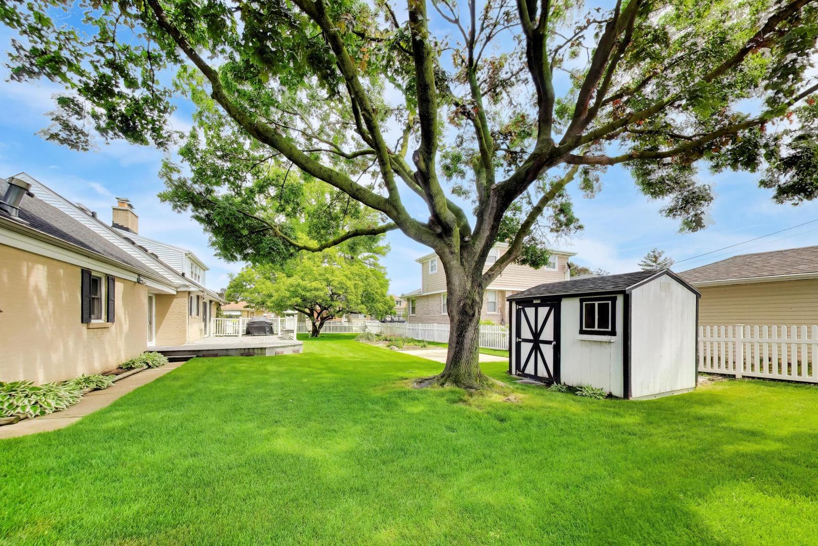 1646 N 18th Avenue, Melrose Park, IL 60160