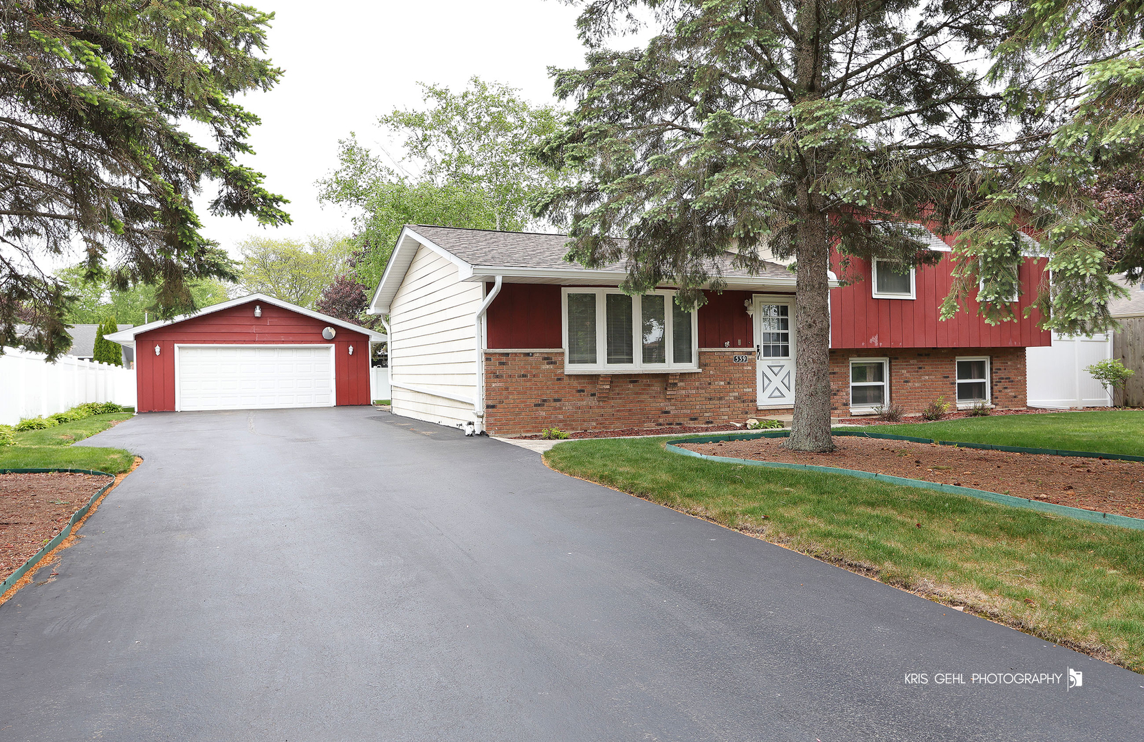 539 Thompson Avenue, Winthrop Harbor, IL 60096