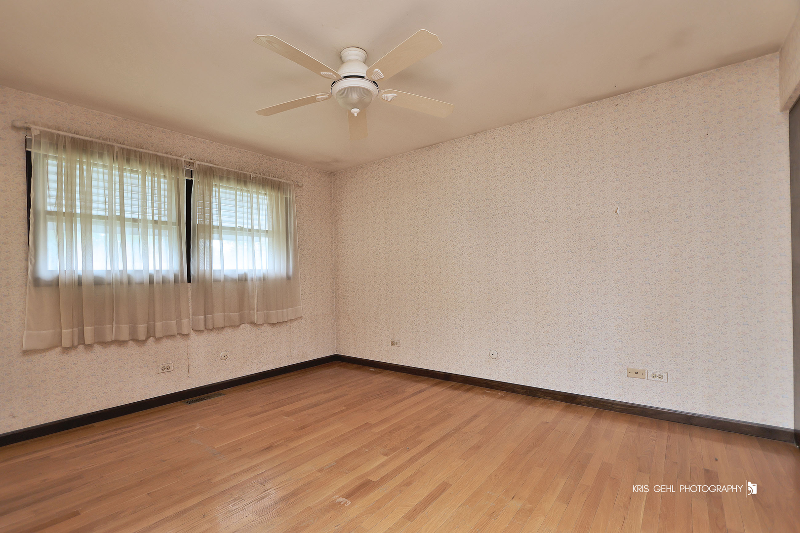 539 Thompson Avenue, Winthrop Harbor, IL 60096