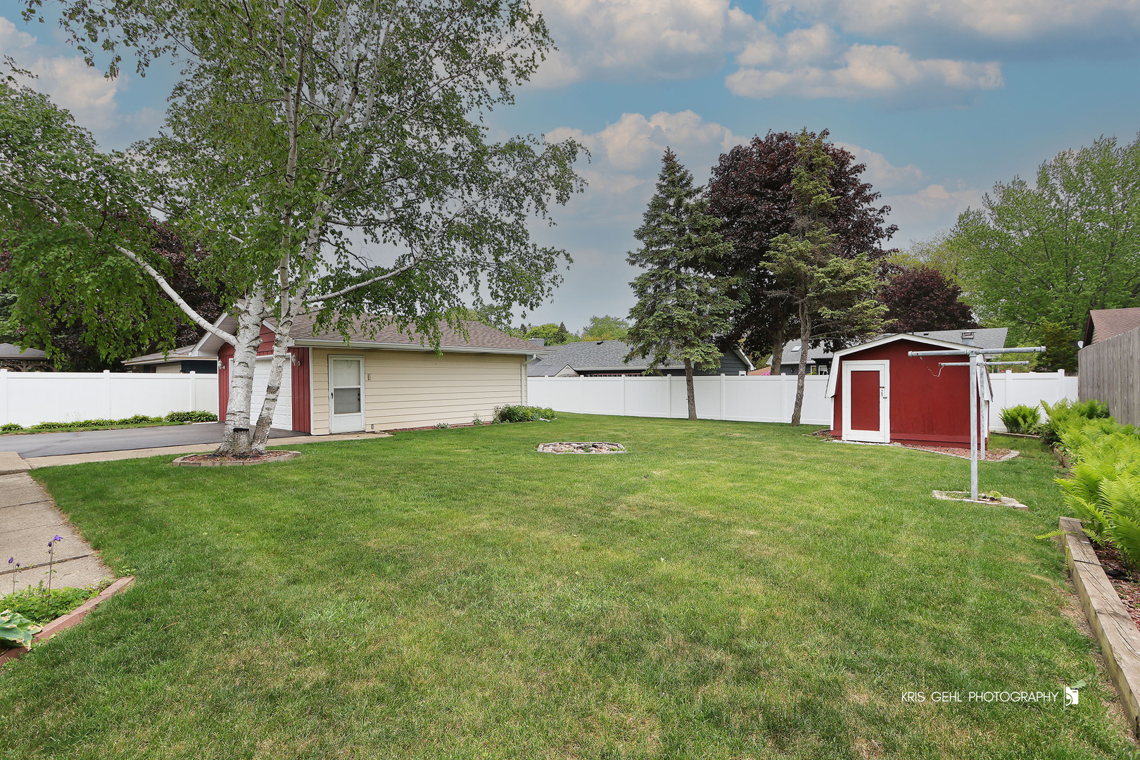 539 Thompson Avenue, Winthrop Harbor, IL 60096