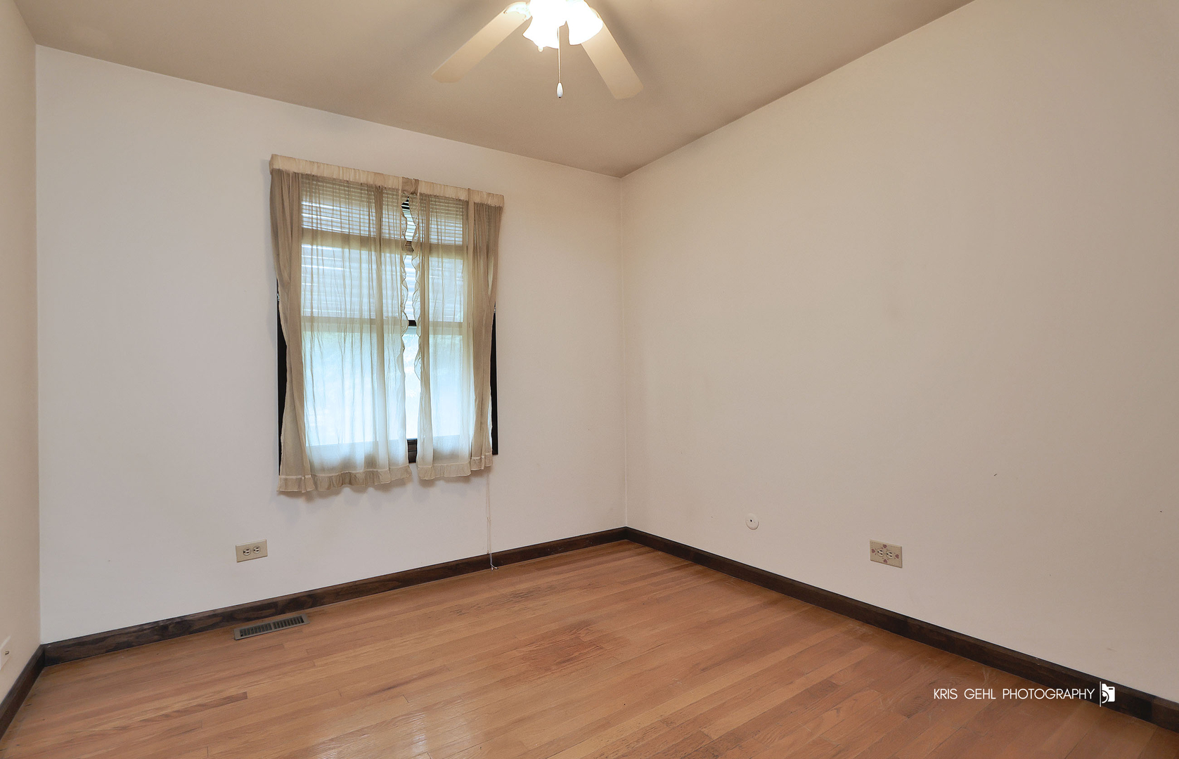 539 Thompson Avenue, Winthrop Harbor, IL 60096