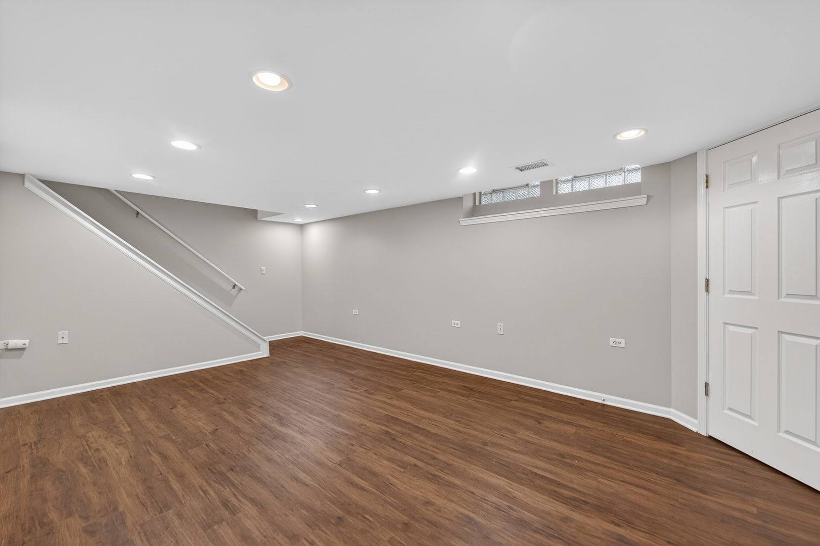 212 Amherst Court #C, Bloomingdale, IL 60108
