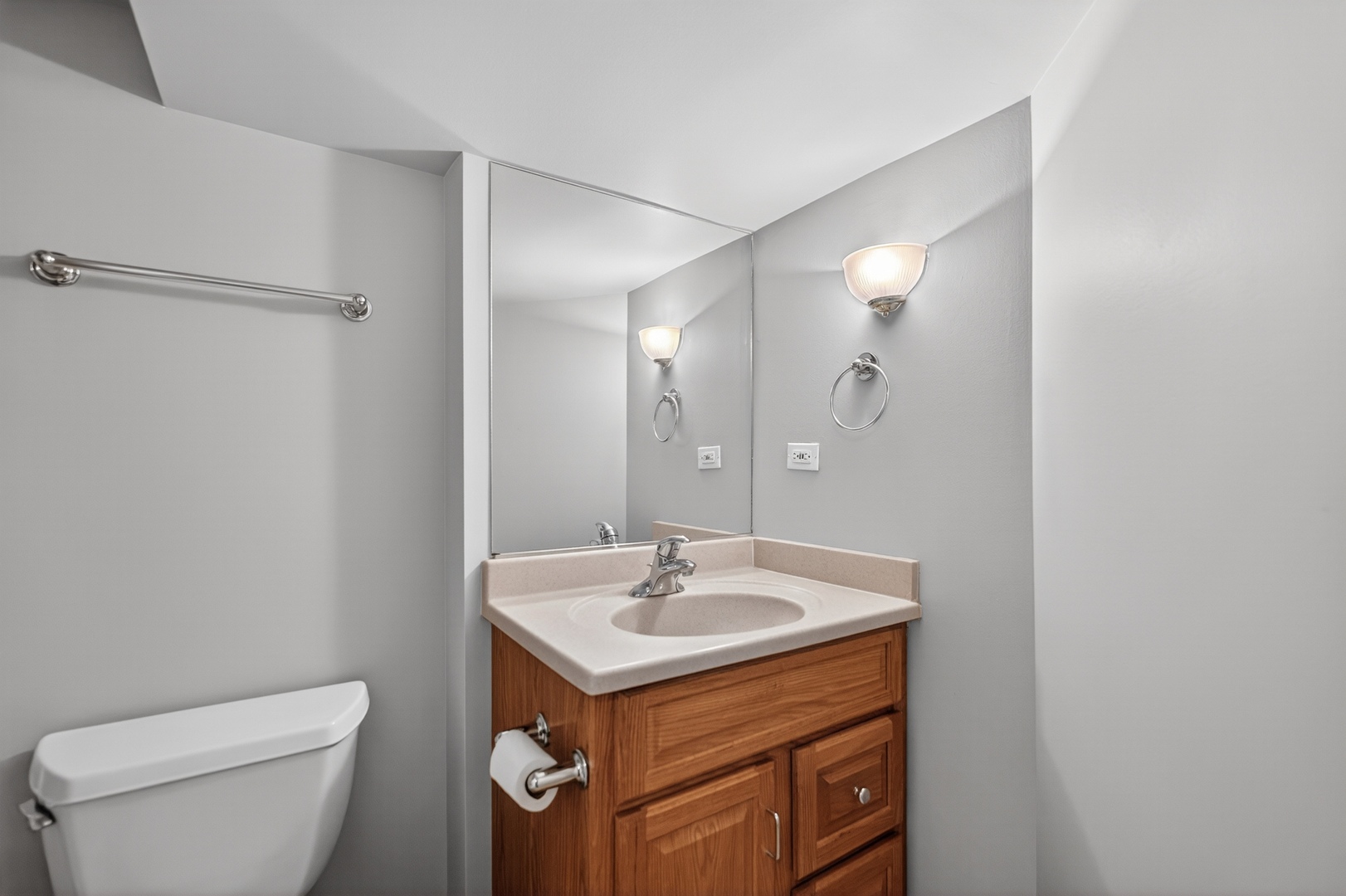 212 Amherst Court #C, Bloomingdale, IL 60108