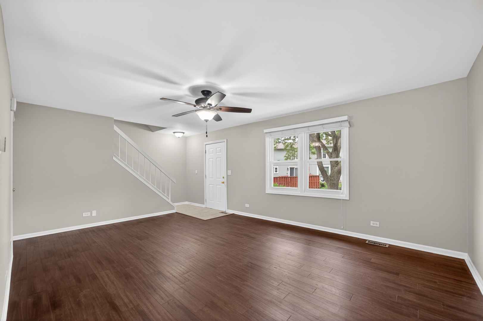 212 Amherst Court #C, Bloomingdale, IL 60108