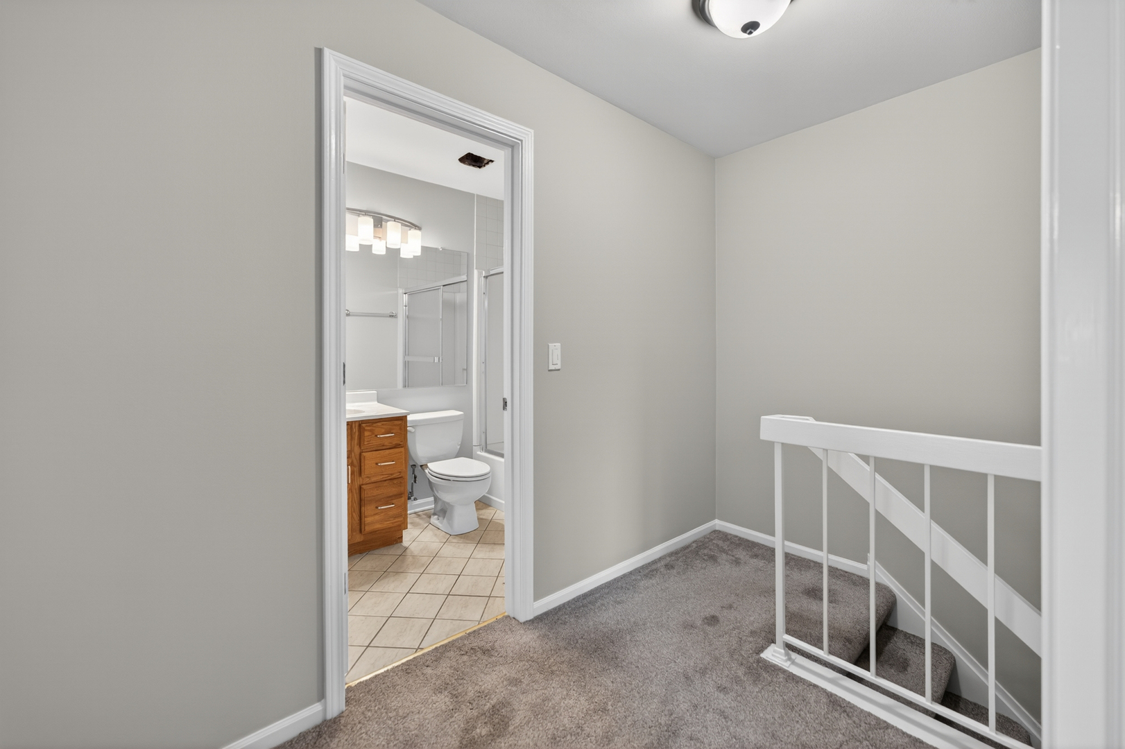 212 Amherst Court #C, Bloomingdale, IL 60108
