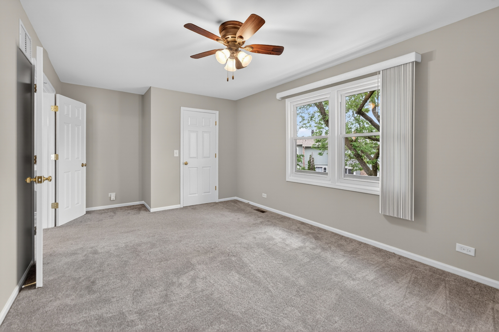 212 Amherst Court #C, Bloomingdale, IL 60108