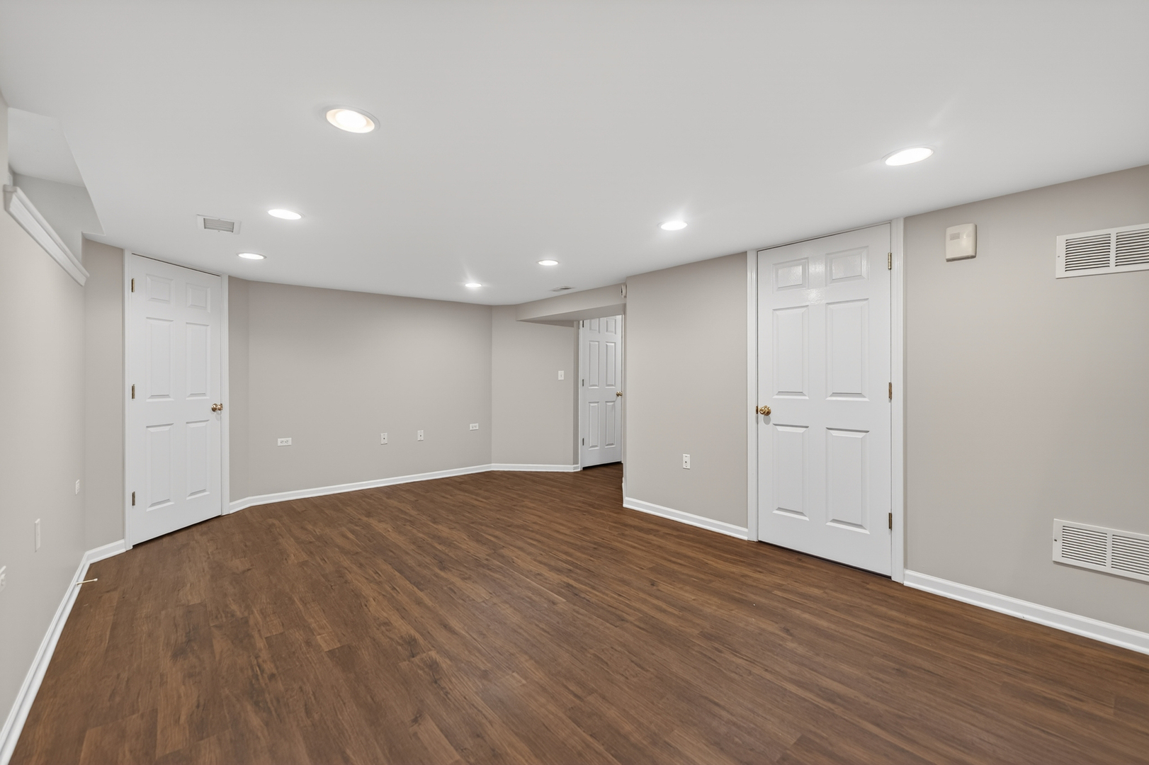 212 Amherst Court #C, Bloomingdale, IL 60108