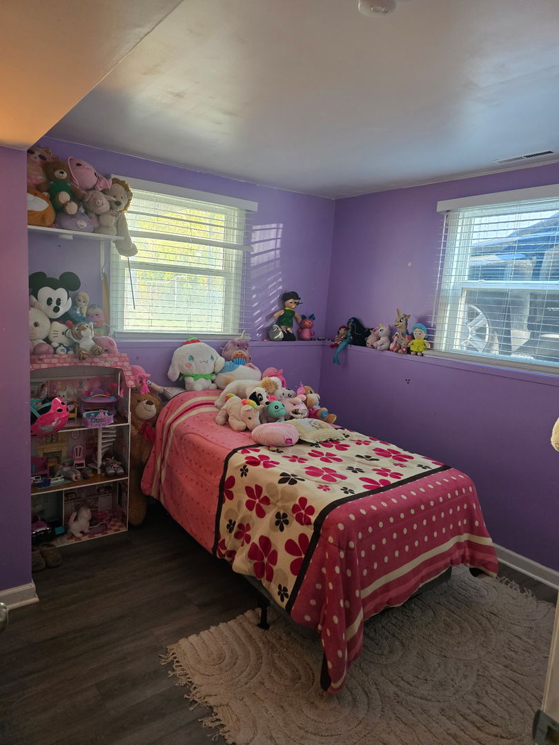 1407 N Oak Avenue, Round Lake Beach, IL 60073