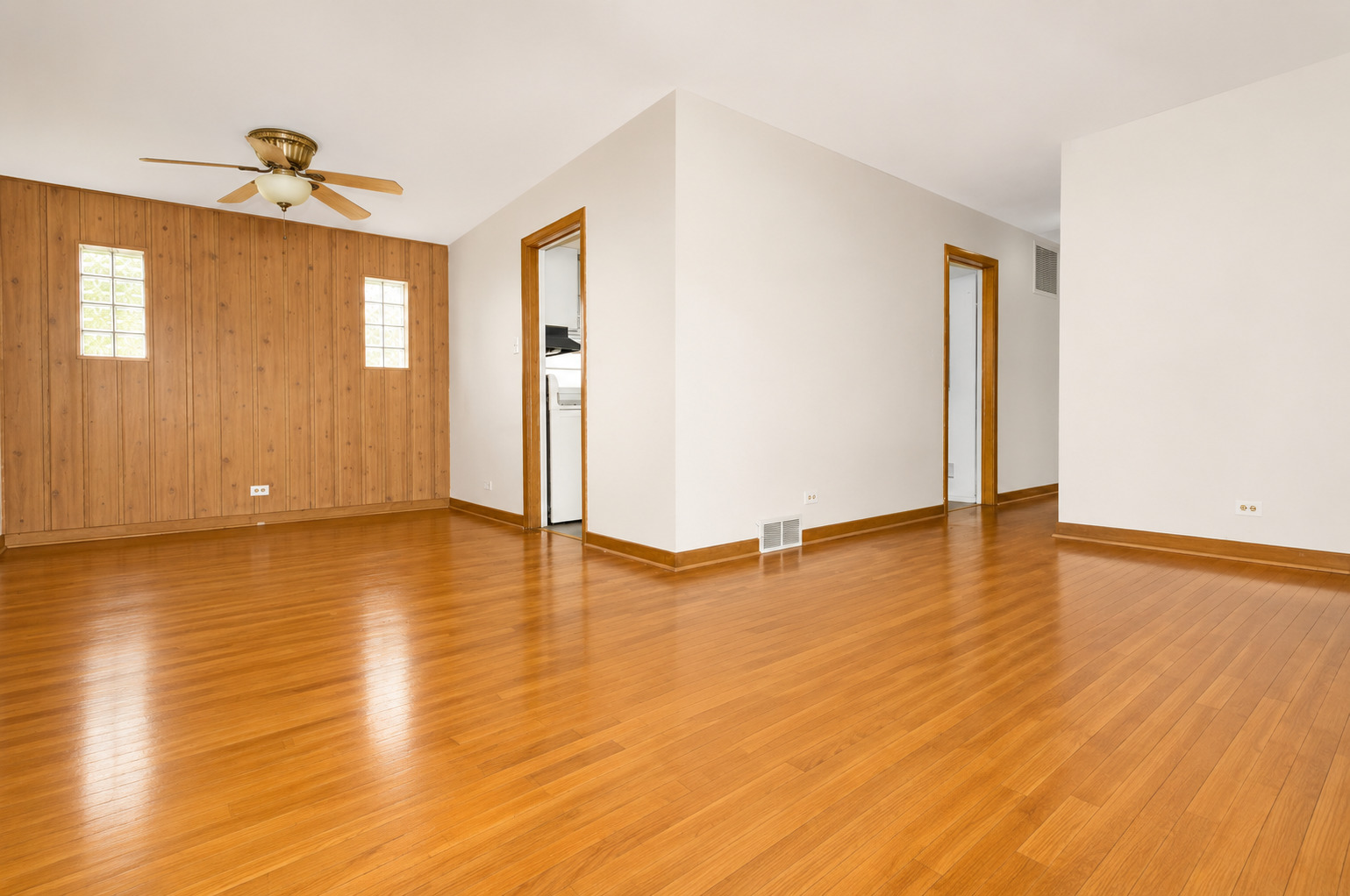 4253 Prescott Avenue, Lyons, IL 60534