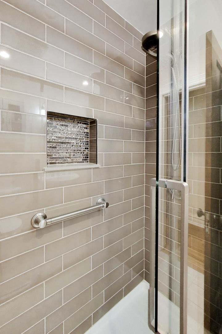 4329 N Mason Avenue, Chicago, IL 60634