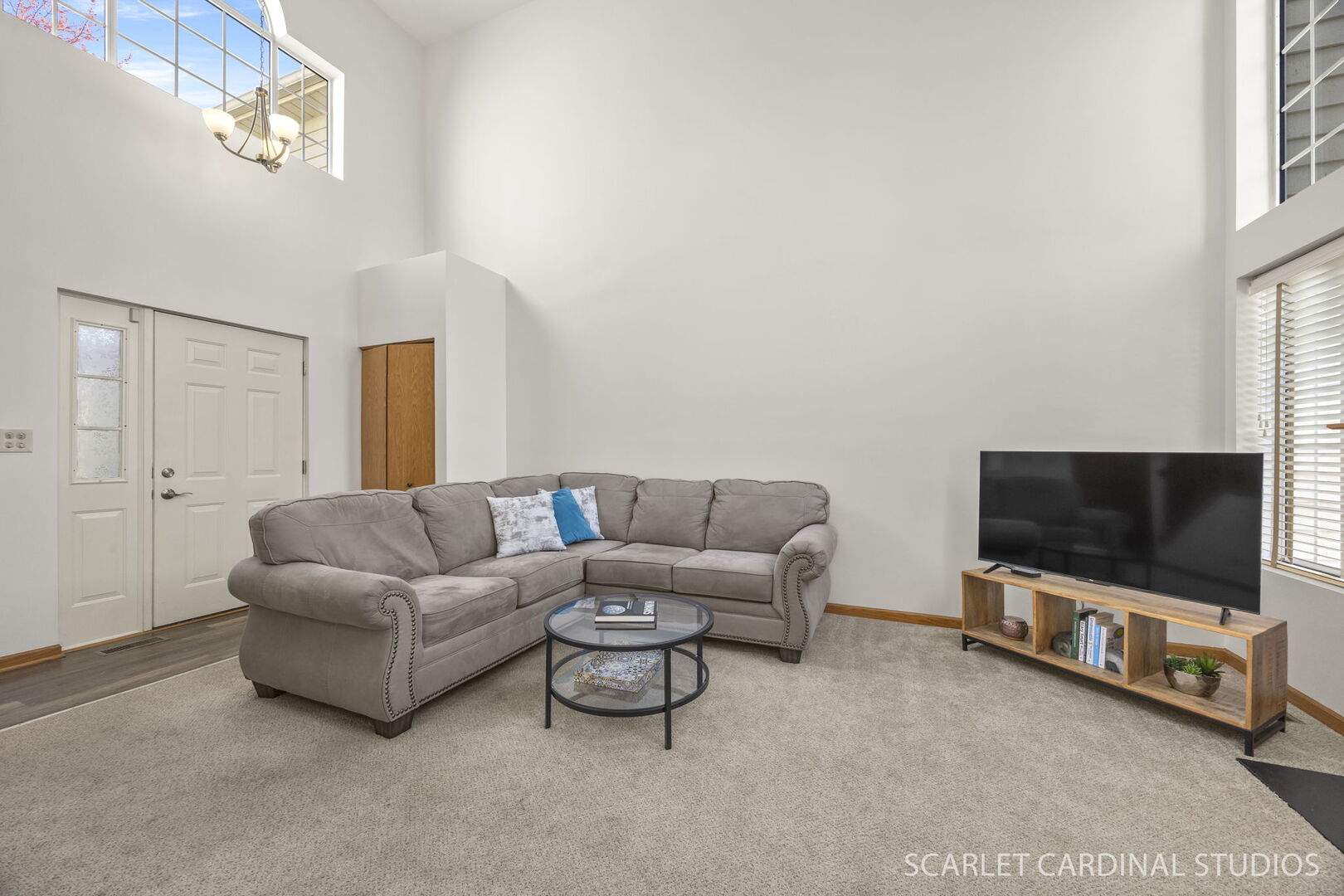 94 Townsend Circle, Naperville, IL 60565