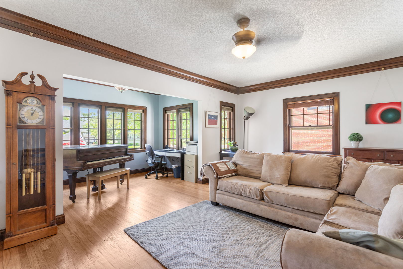 342 Lawton Road, Riverside, IL 60546