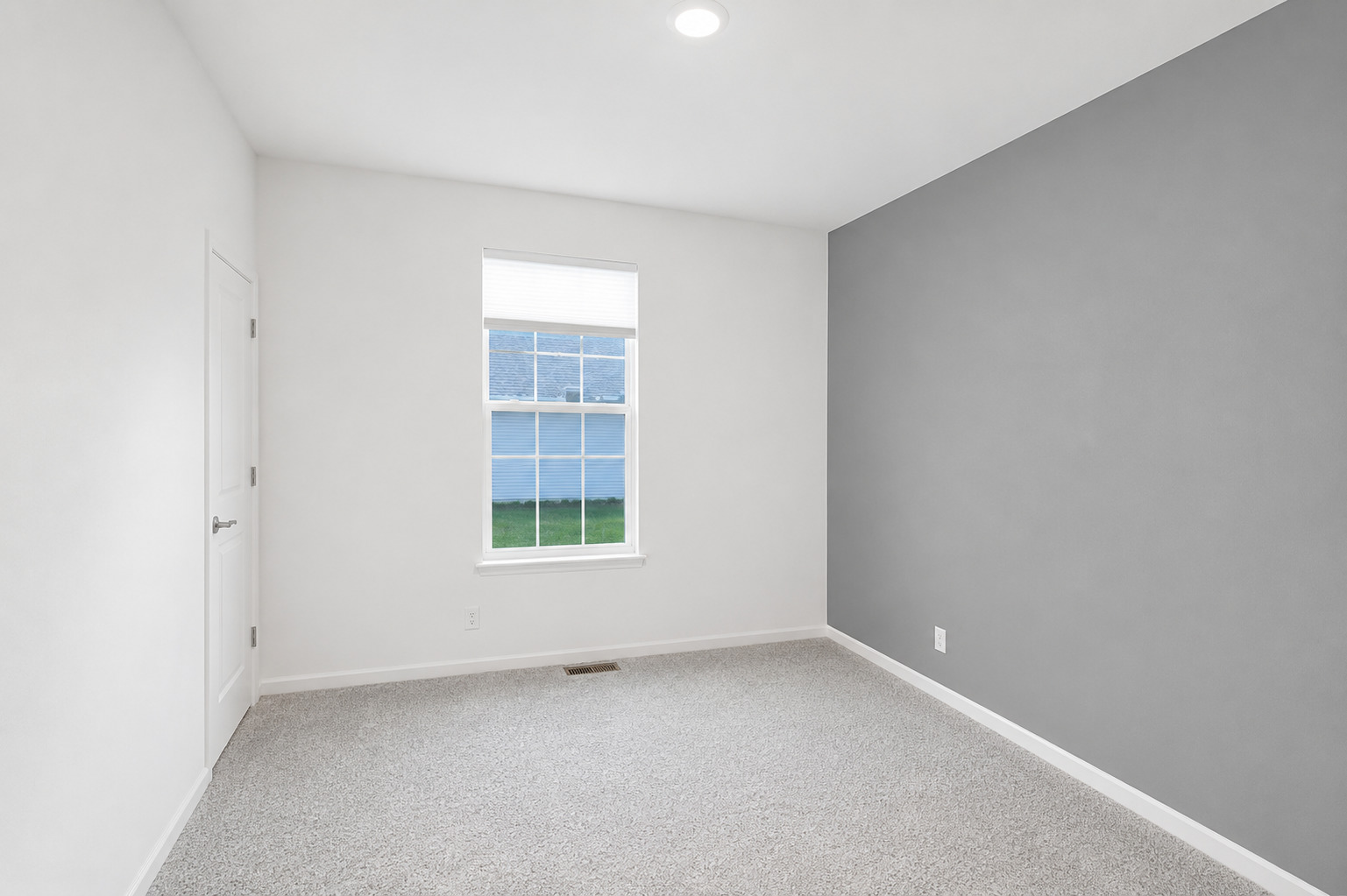 2077 Hearthstone Avenue, Yorkville, IL 60560