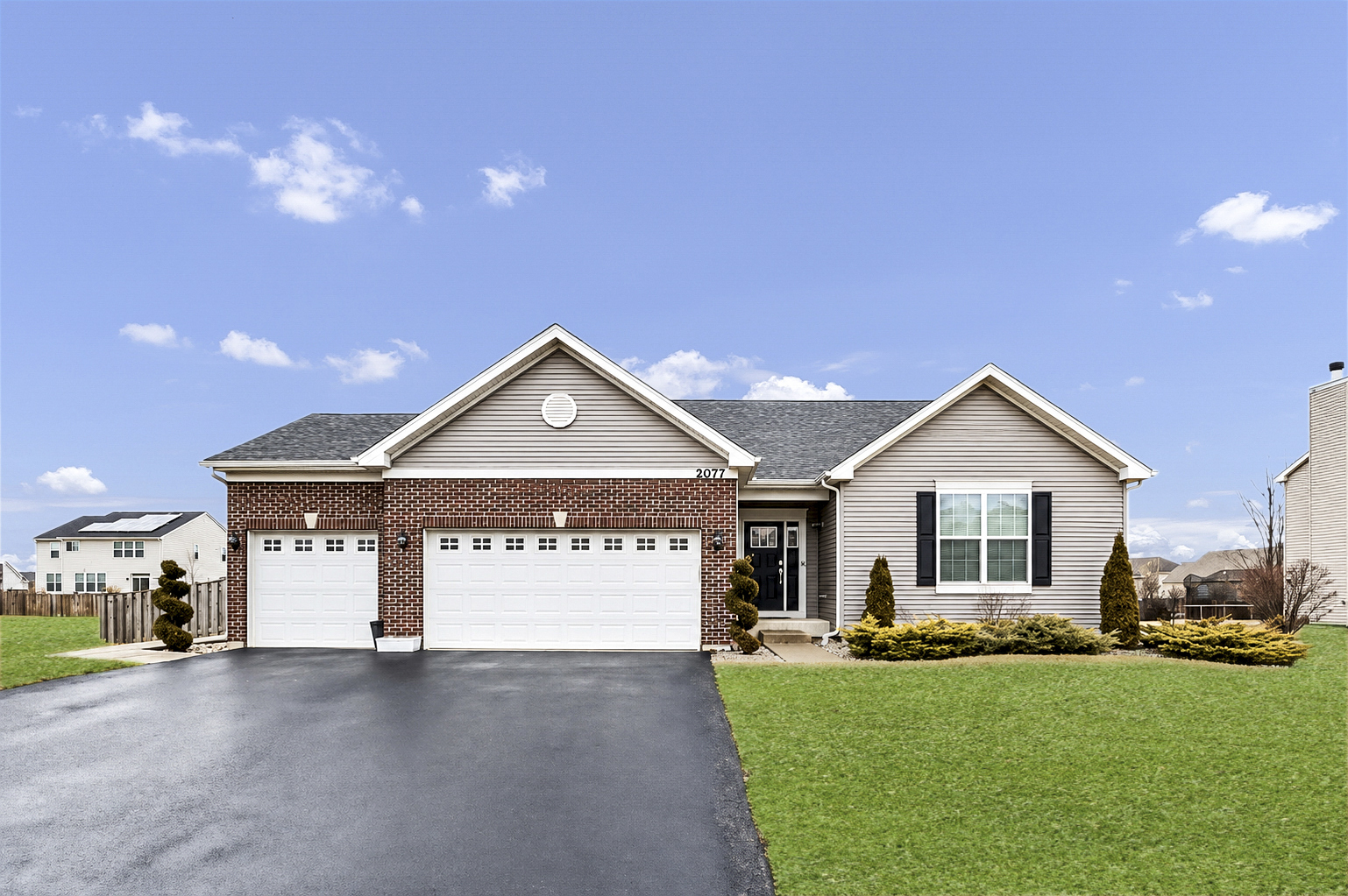 2077 Hearthstone Avenue, Yorkville, IL 60560