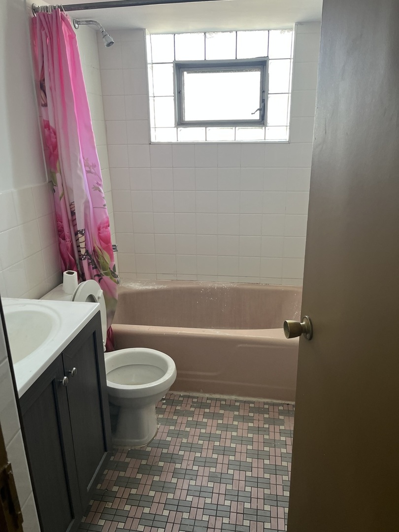 1730 N 1st Avenue, Melrose Park, IL 60160