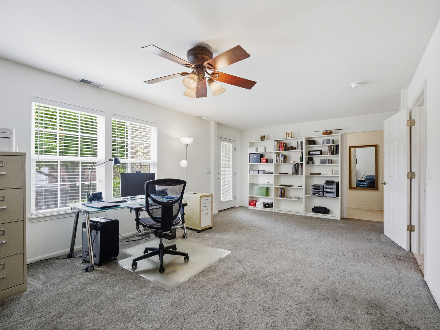 490 Dolton Lane, Carol Stream, IL 60188