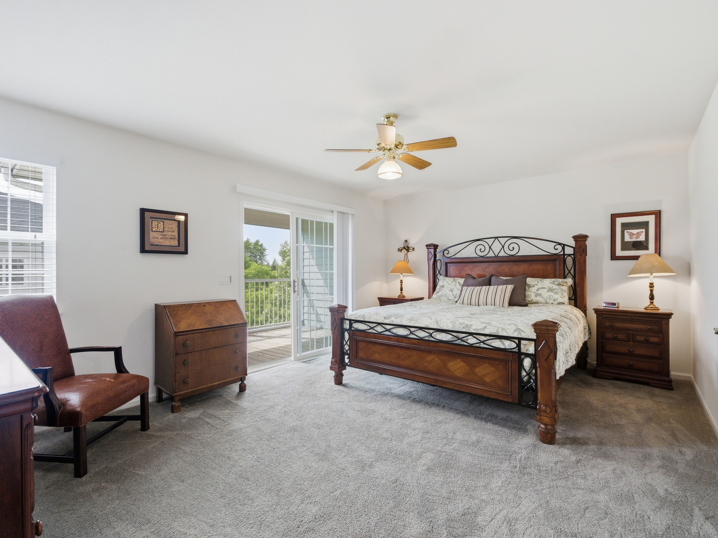 490 Dolton Lane, Carol Stream, IL 60188