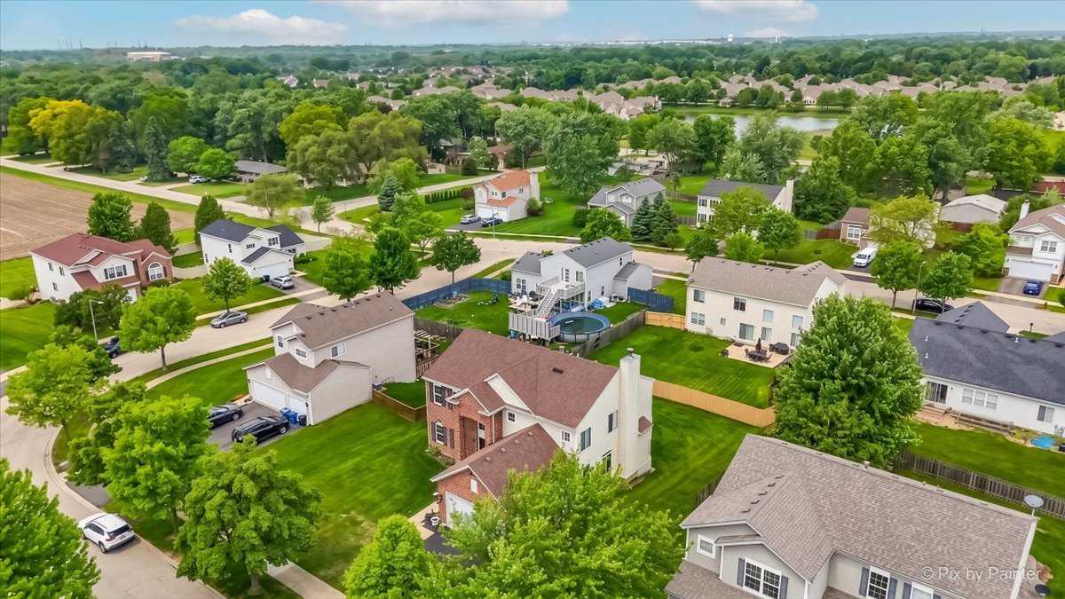 2030 Westbury Lane, Aurora, IL 60502
