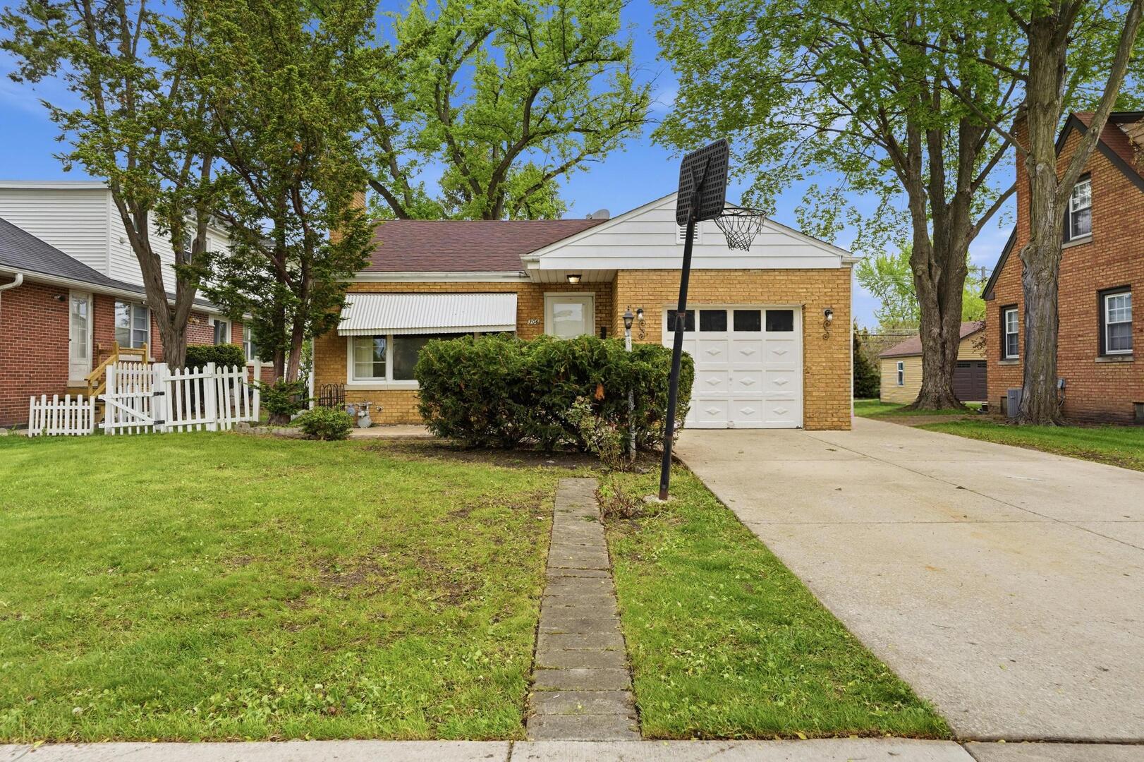 306 W Lonnquist Boulevard, Mount Prospect, IL 60056