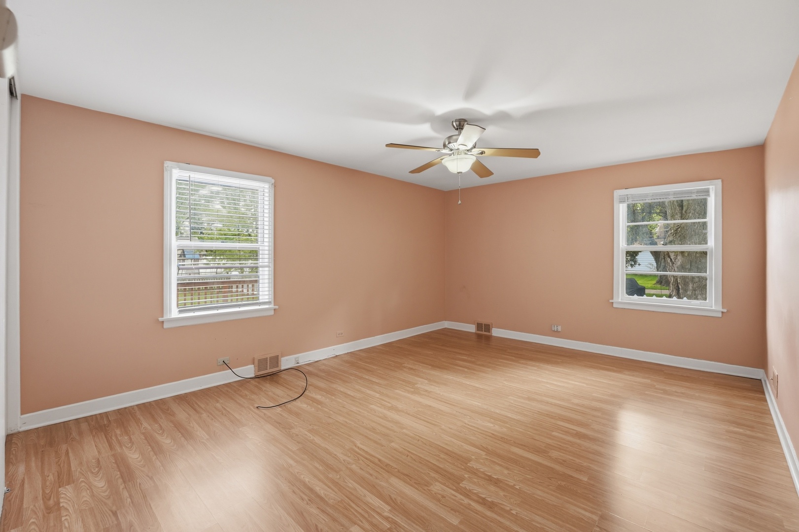 306 W Lonnquist Boulevard, Mount Prospect, IL 60056