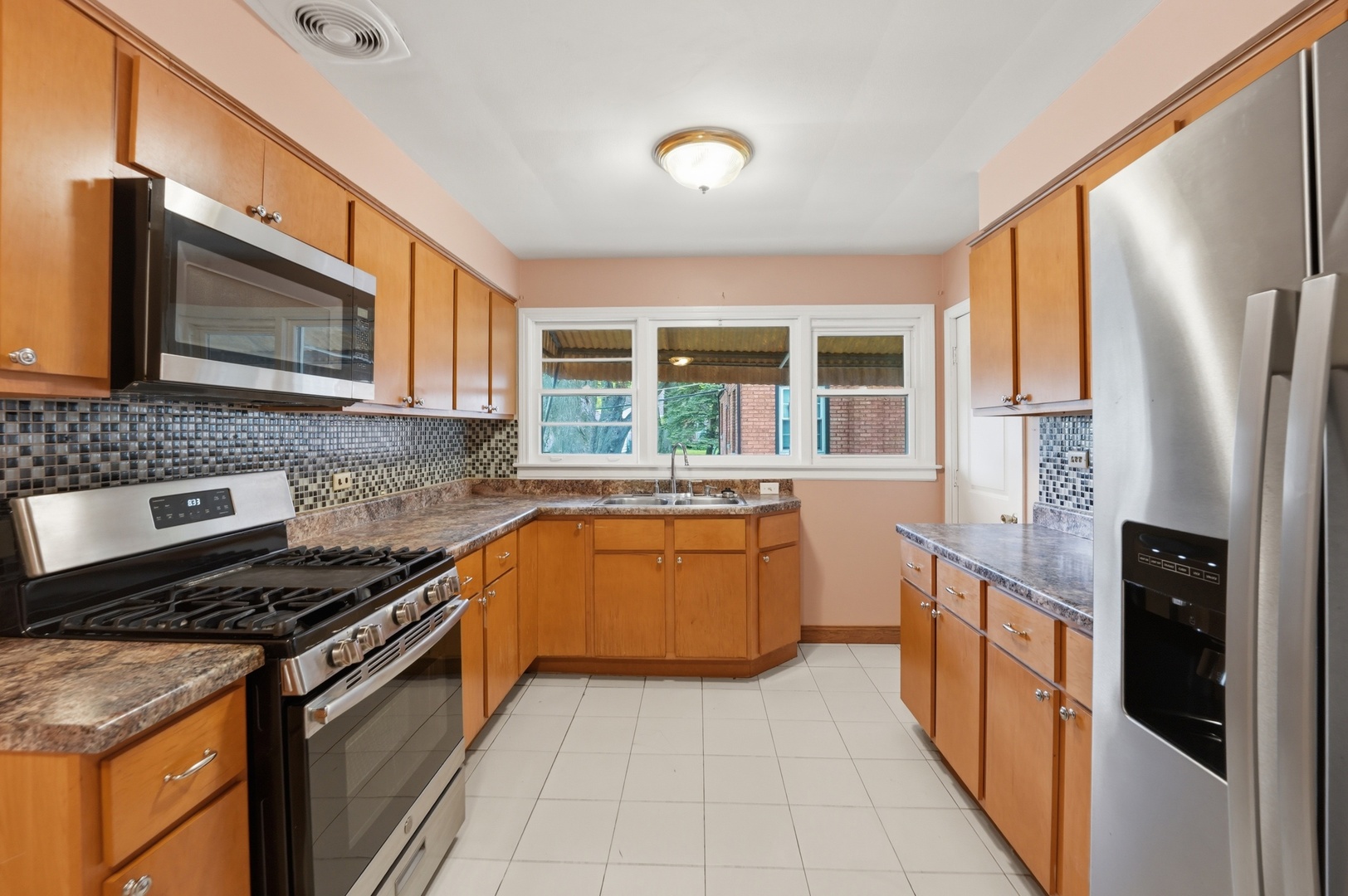 306 W Lonnquist Boulevard, Mount Prospect, IL 60056