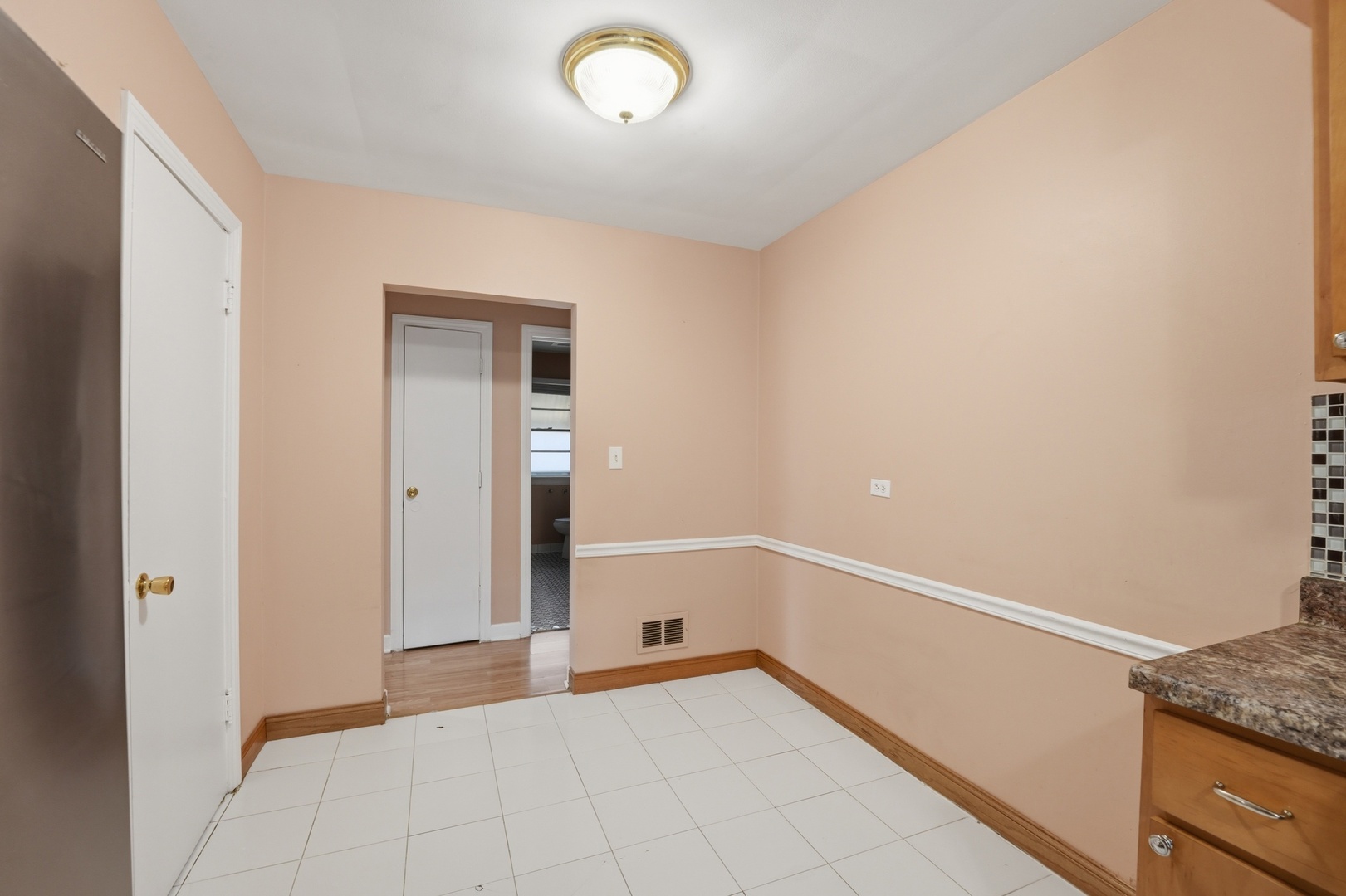 306 W Lonnquist Boulevard, Mount Prospect, IL 60056