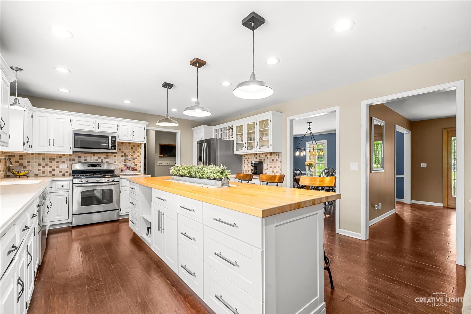 40W880 S Bridle Creek Drive, St. Charles, IL 60175