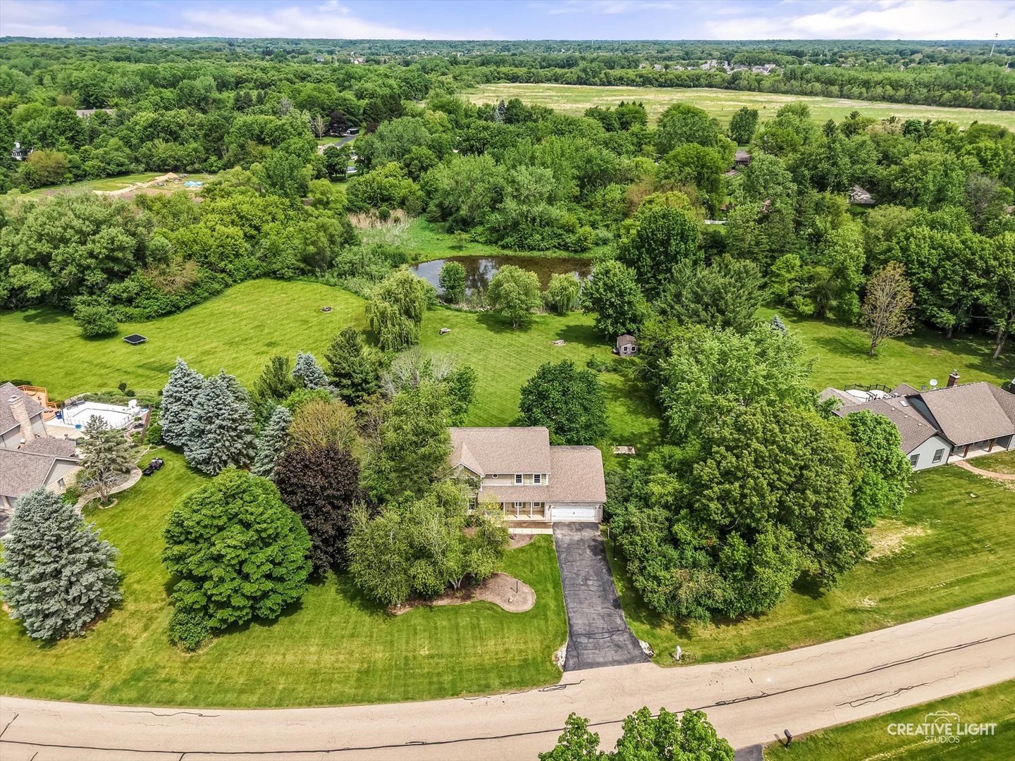 40W880 S Bridle Creek Drive, St. Charles, IL 60175