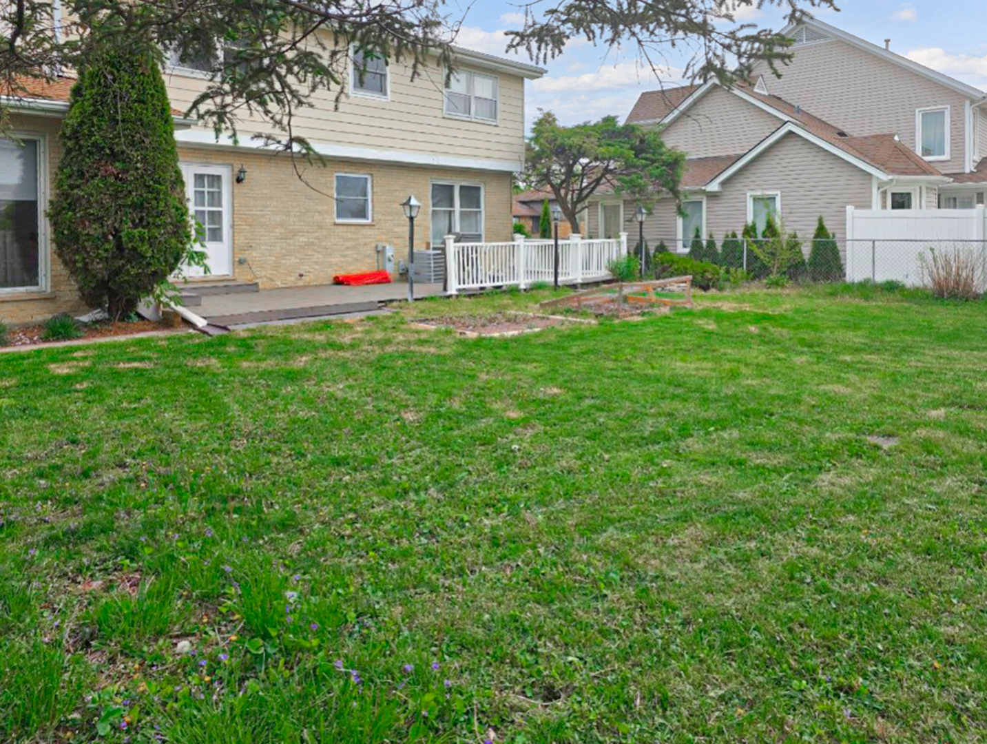 1623 W Bray Court, Arlington Heights, IL 60005