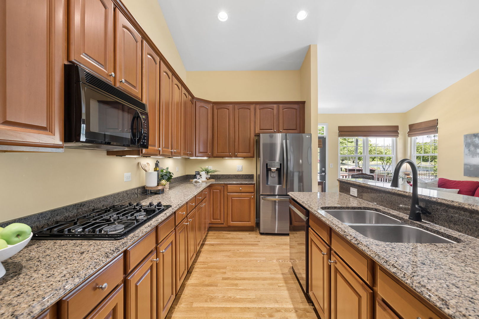2893 Bond Circle #2893, Naperville, IL 60563