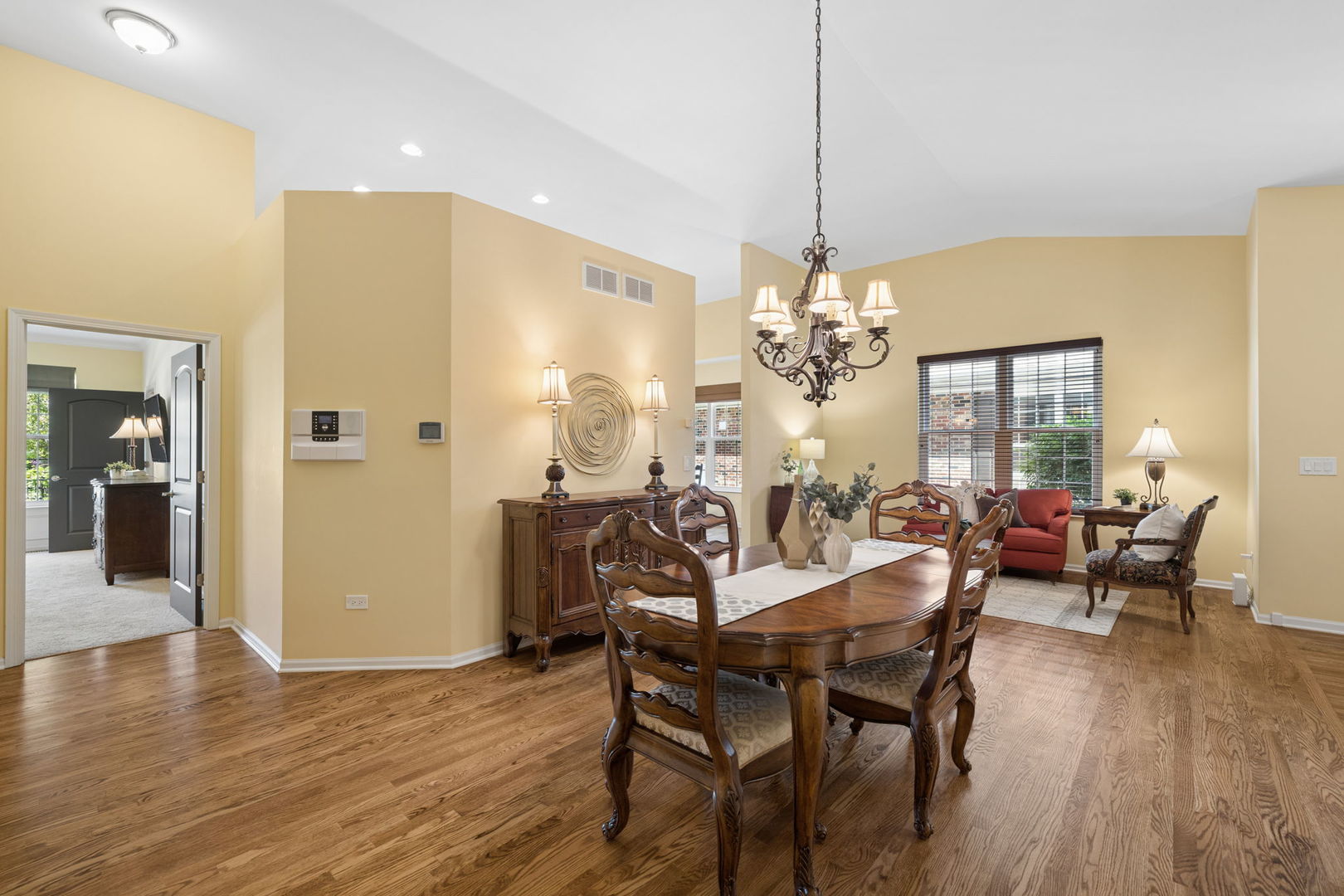 2893 Bond Circle #2893, Naperville, IL 60563