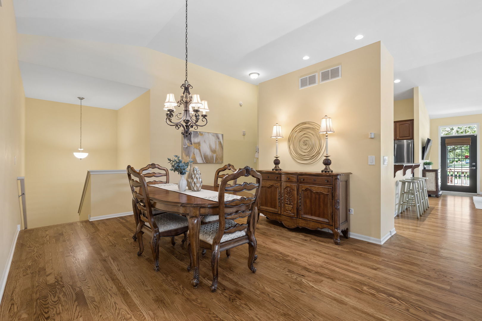 2893 Bond Circle #2893, Naperville, IL 60563