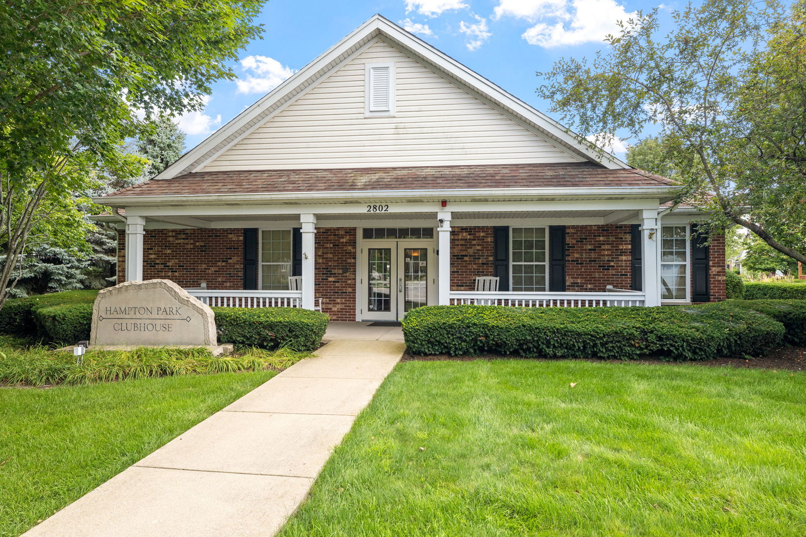 2893 Bond Circle #2893, Naperville, IL 60563