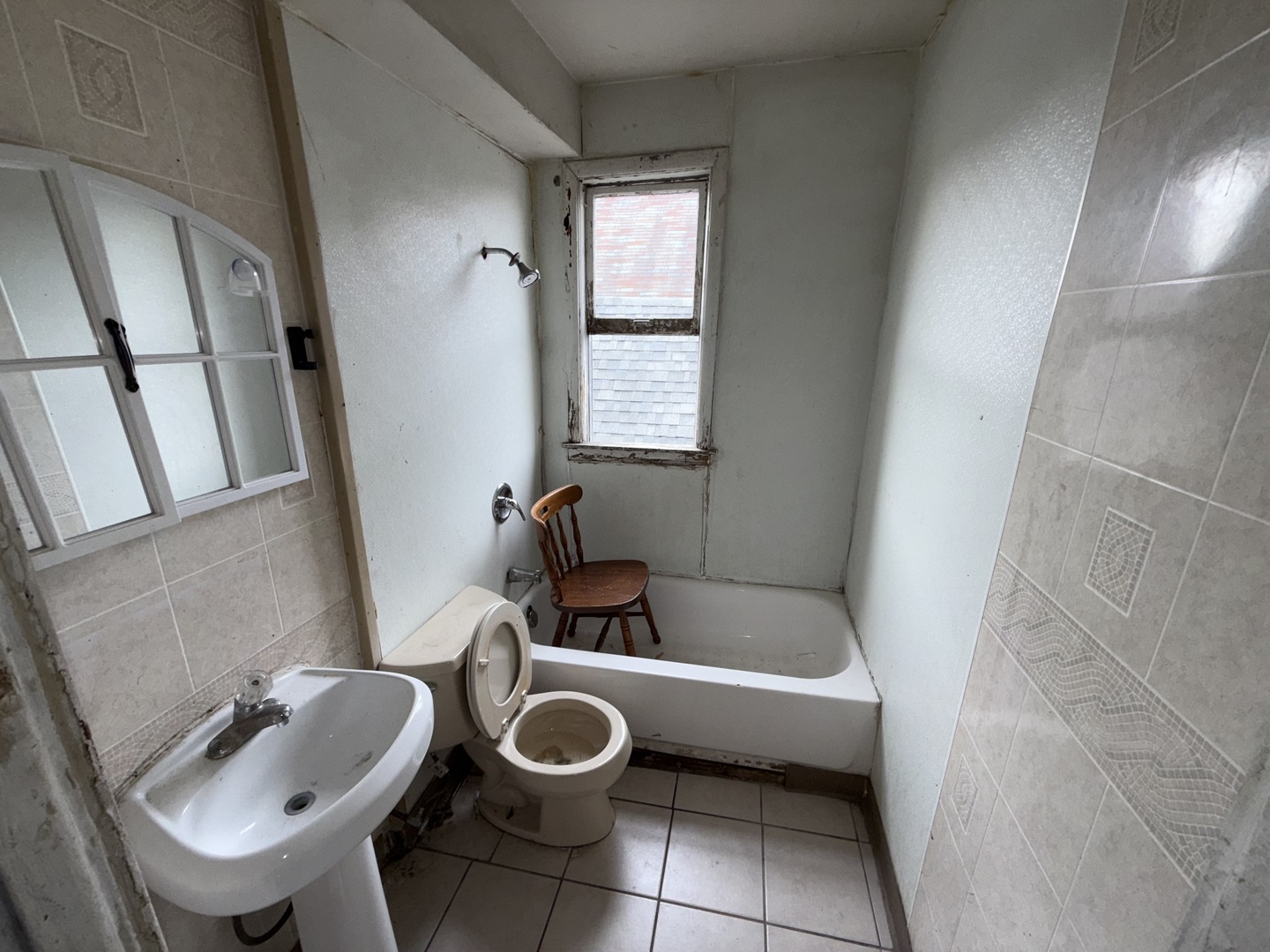 4815 S WINCHESTER Avenue, Chicago, IL 60609