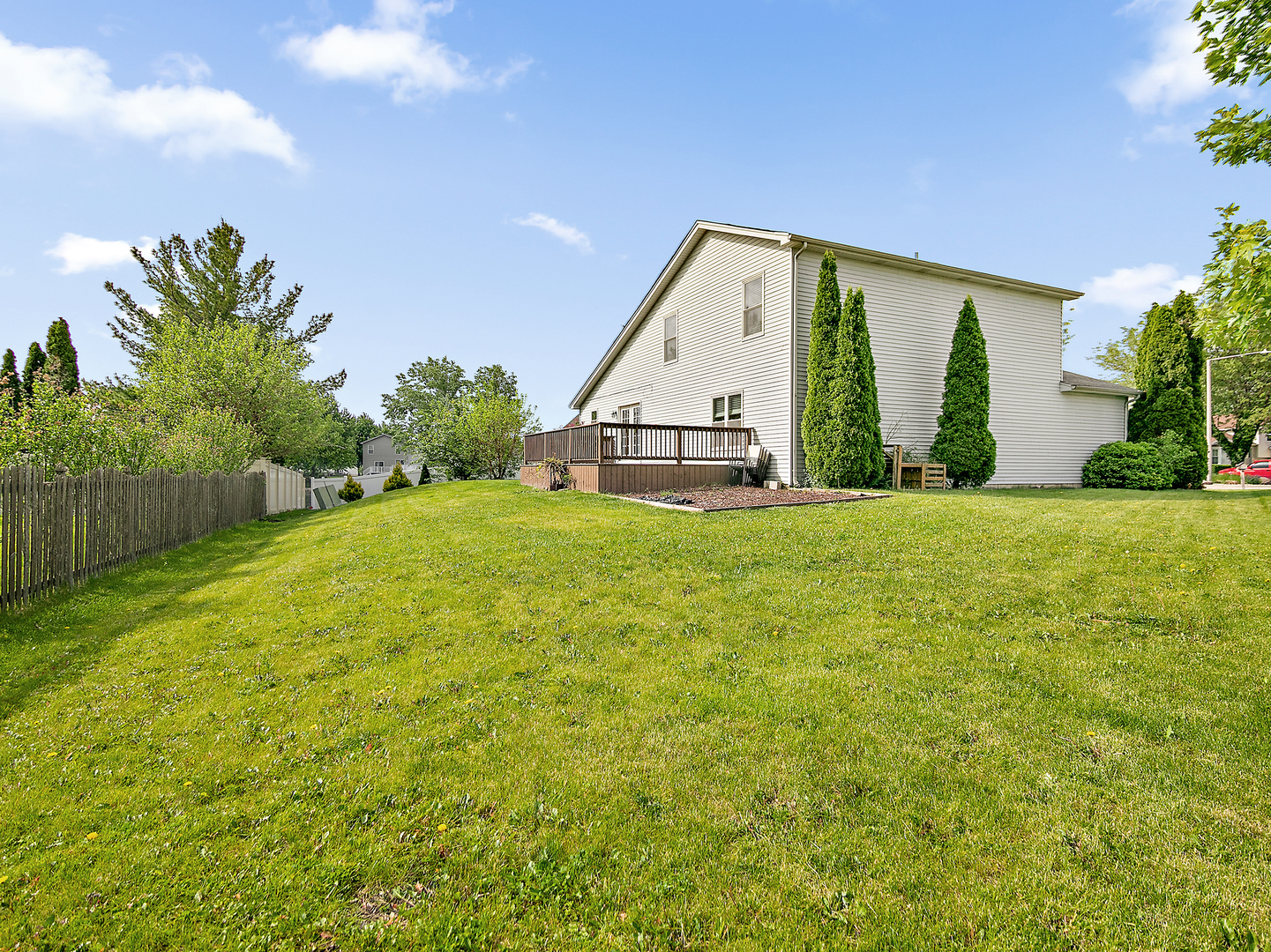 5301 Whisper Meadow Court, Plainfield, IL 60586