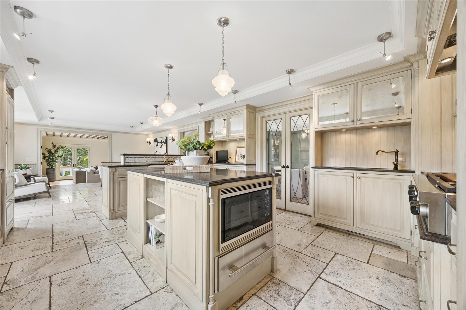 325 Princeton Road, Hinsdale, IL 60521