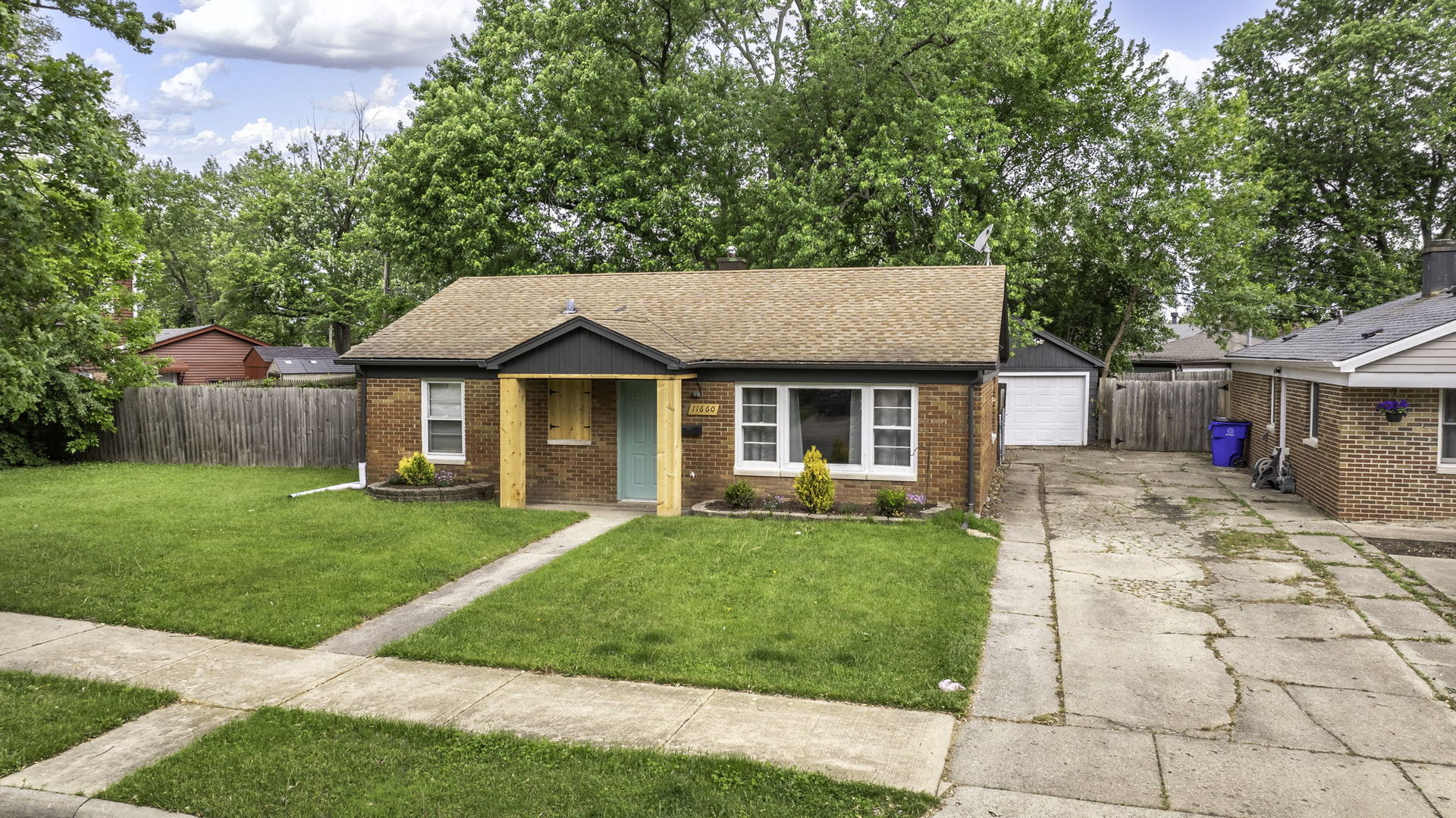 11660 S Harry J Rogowski Drive, Merrionette Park, IL 60803