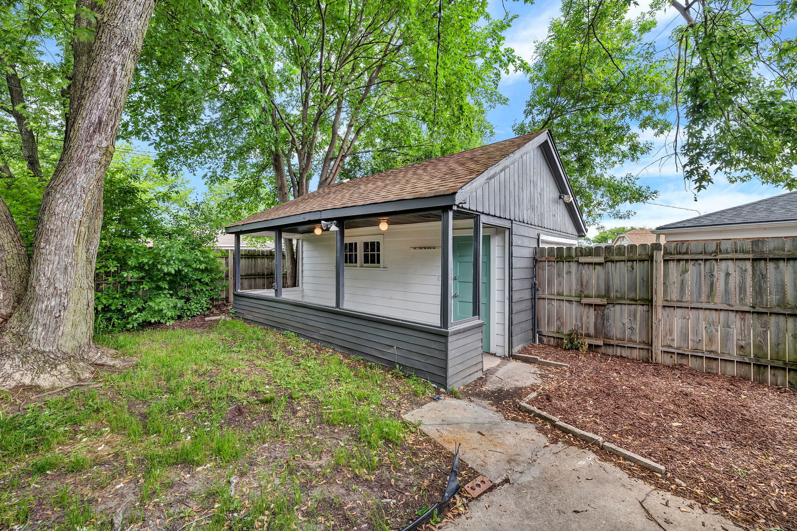 11660 S Harry J Rogowski Drive, Merrionette Park, IL 60803