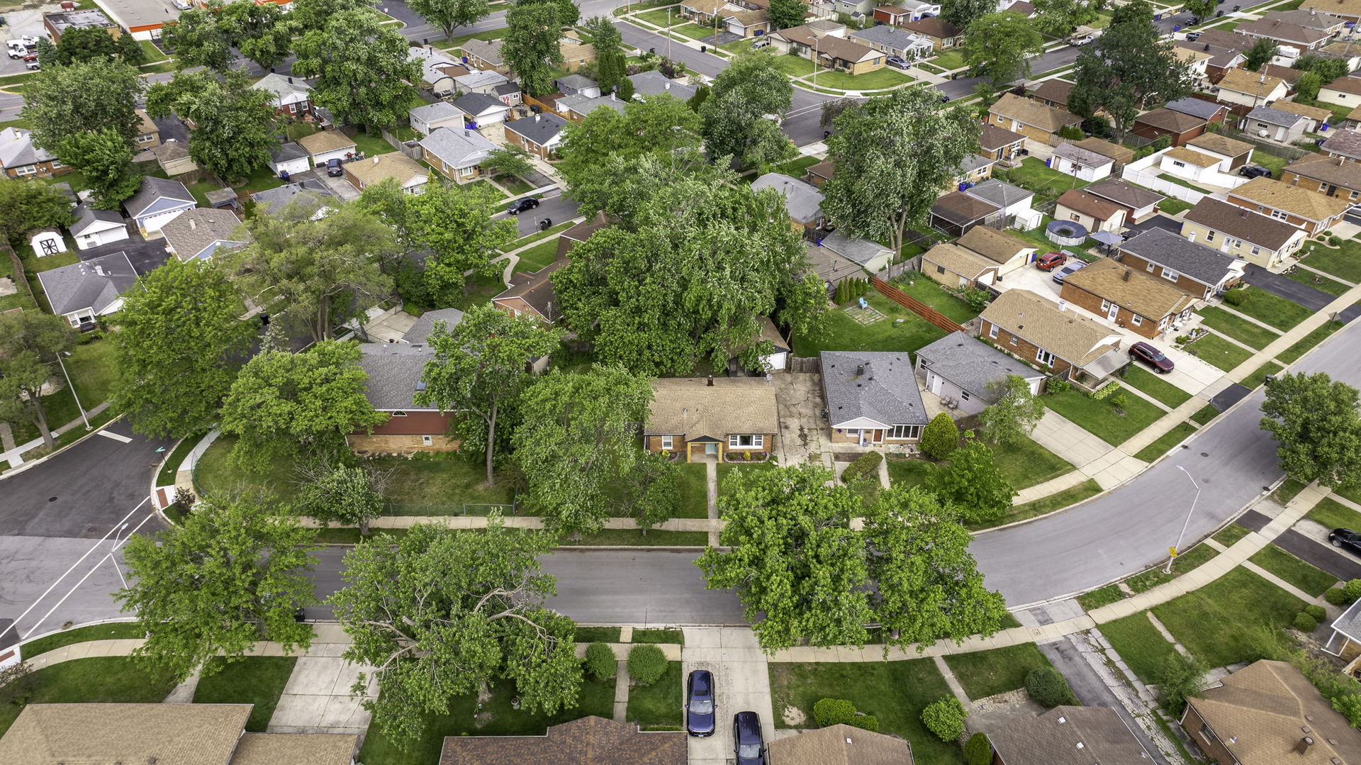 11660 S Harry J Rogowski Drive, Merrionette Park, IL 60803