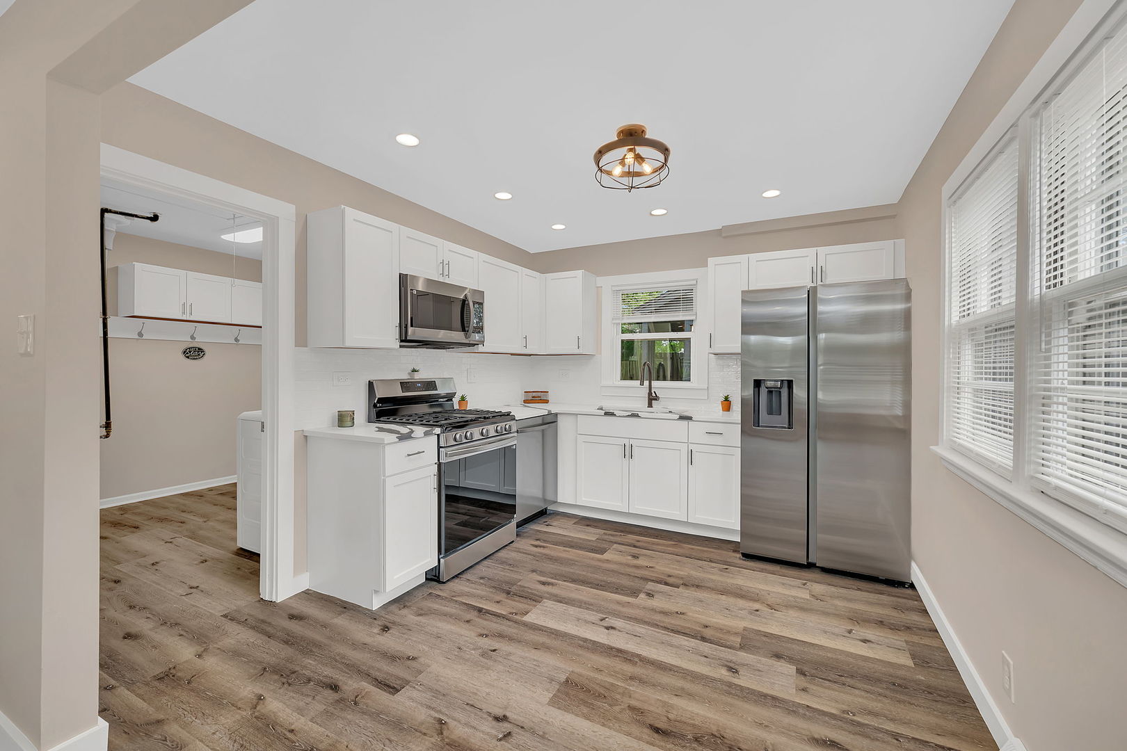 11660 S Harry J Rogowski Drive, Merrionette Park, IL 60803