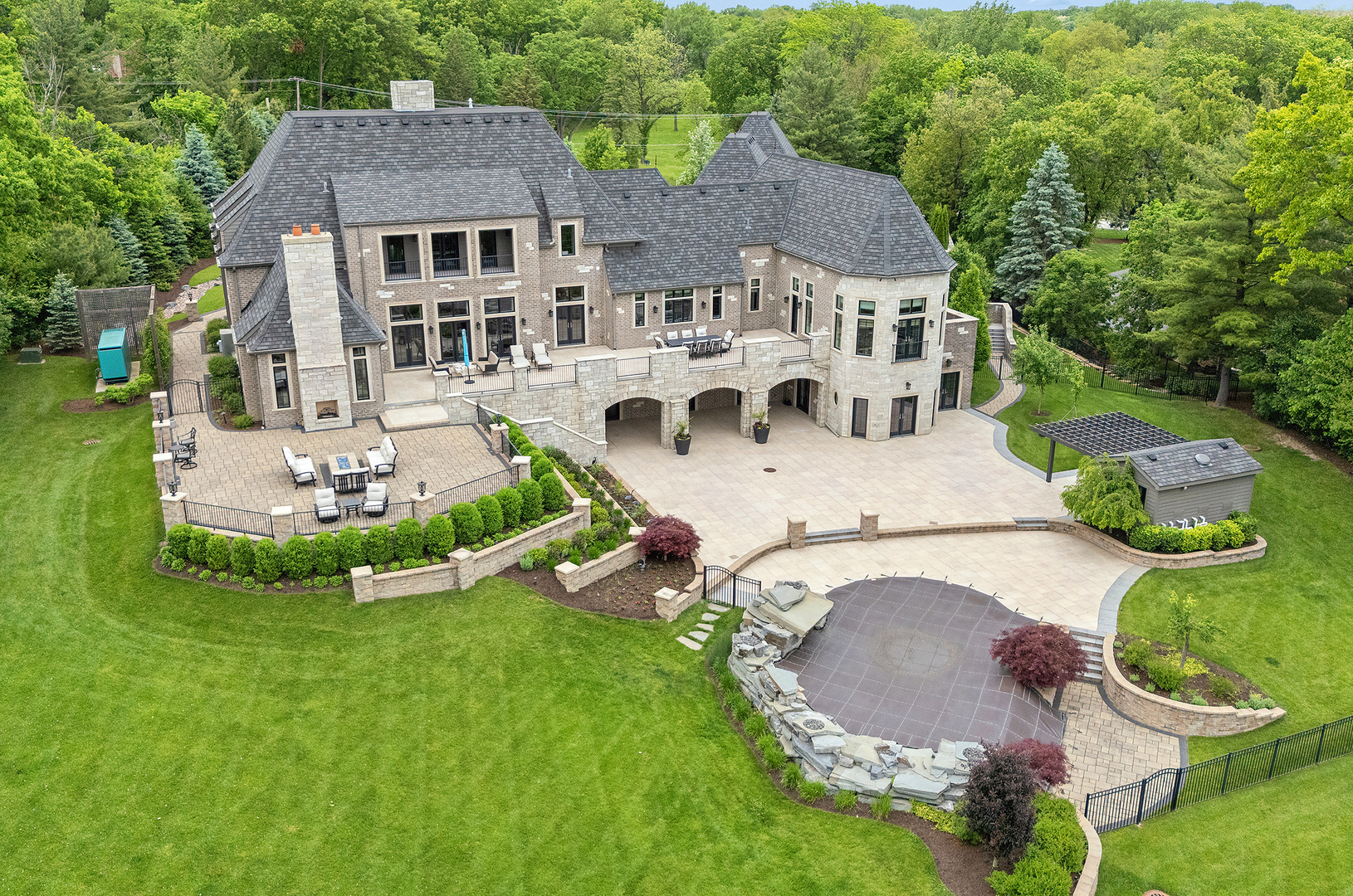 15w181 87th Street, Burr Ridge, IL 60527