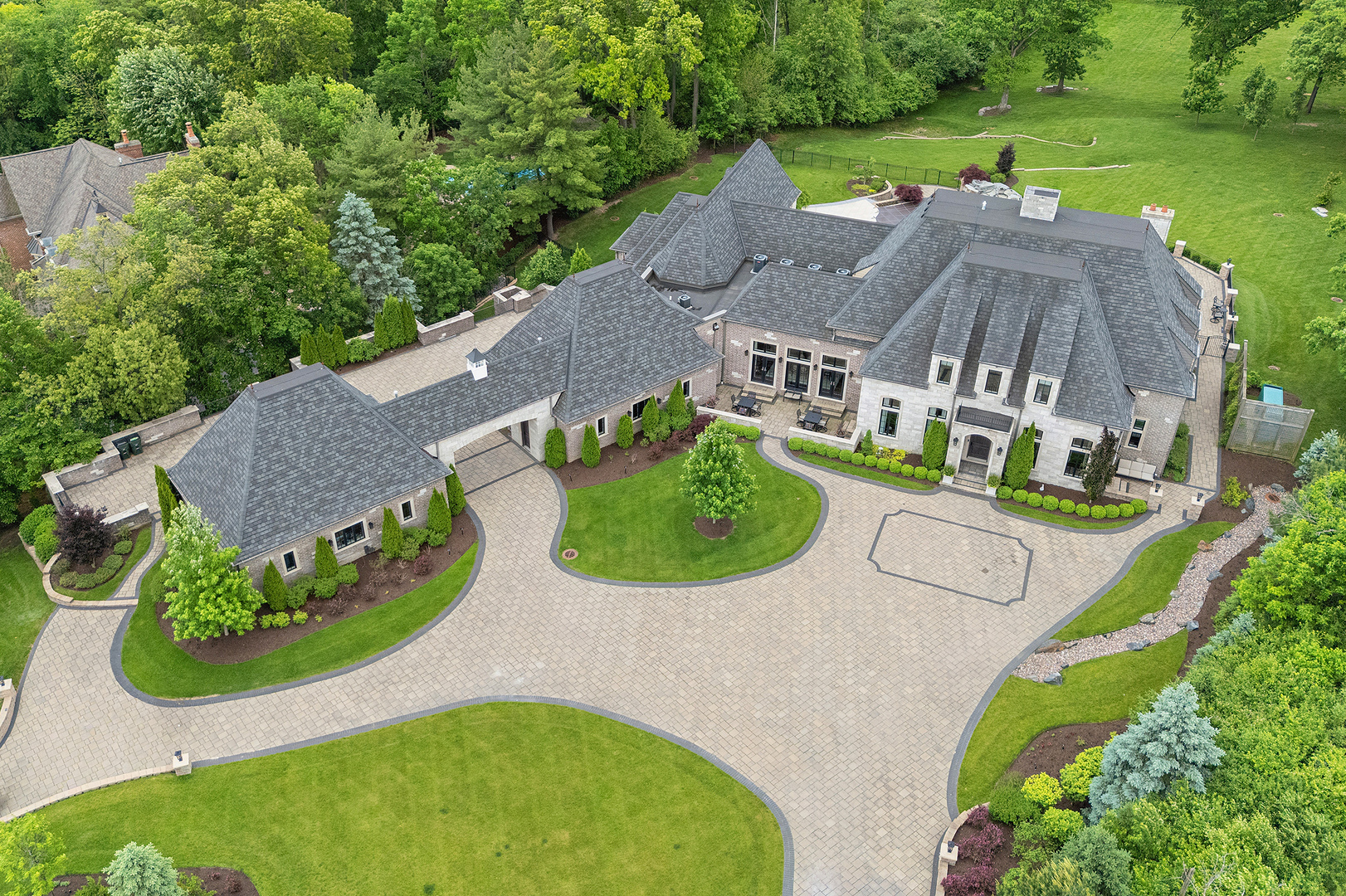 15w181 87th Street, Burr Ridge, IL 60527