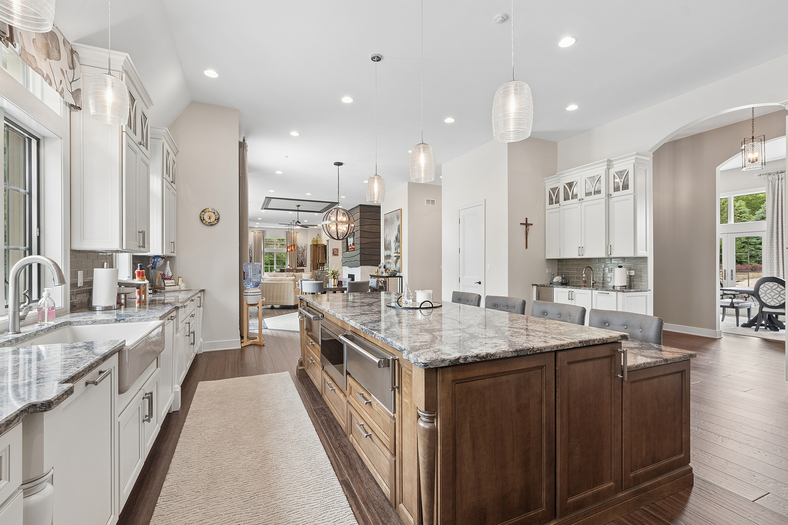 15w181 87th Street, Burr Ridge, IL 60527