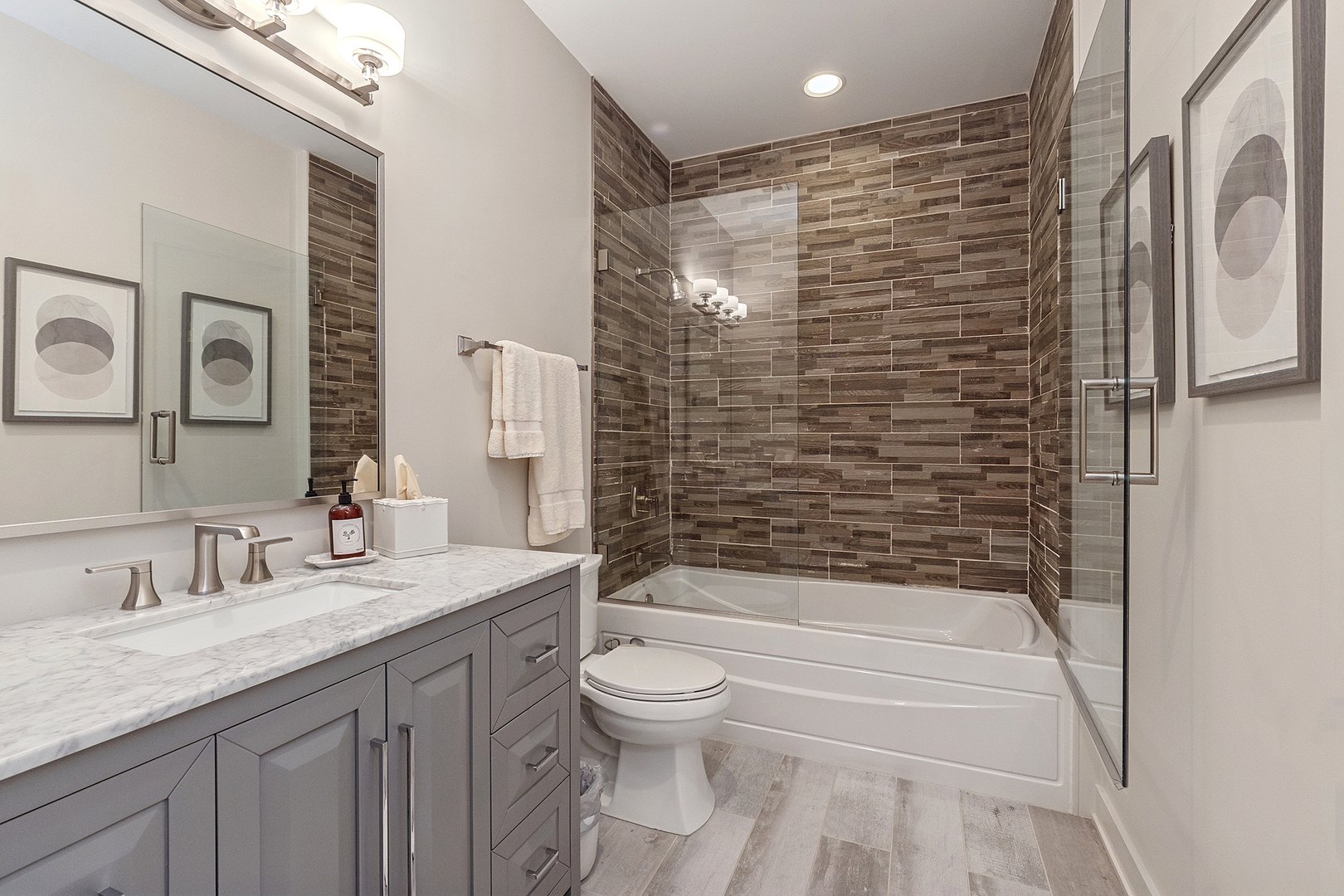 15w181 87th Street, Burr Ridge, IL 60527
