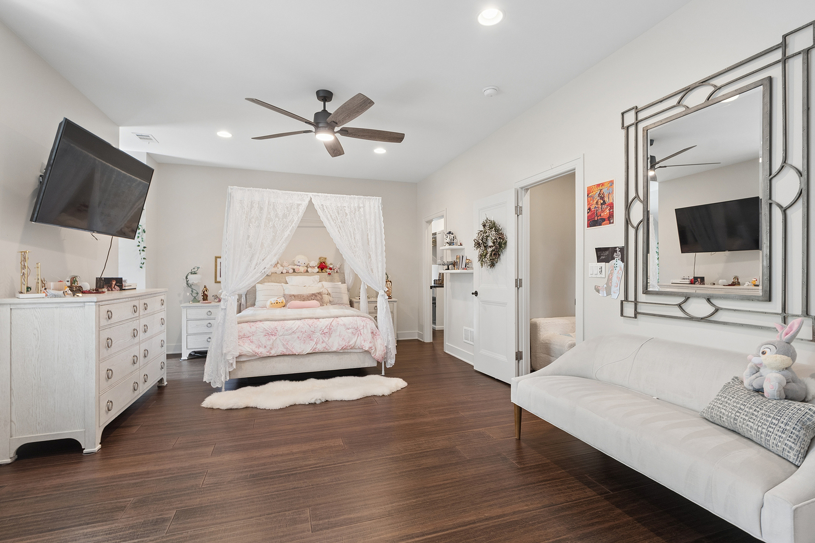 15w181 87th Street, Burr Ridge, IL 60527